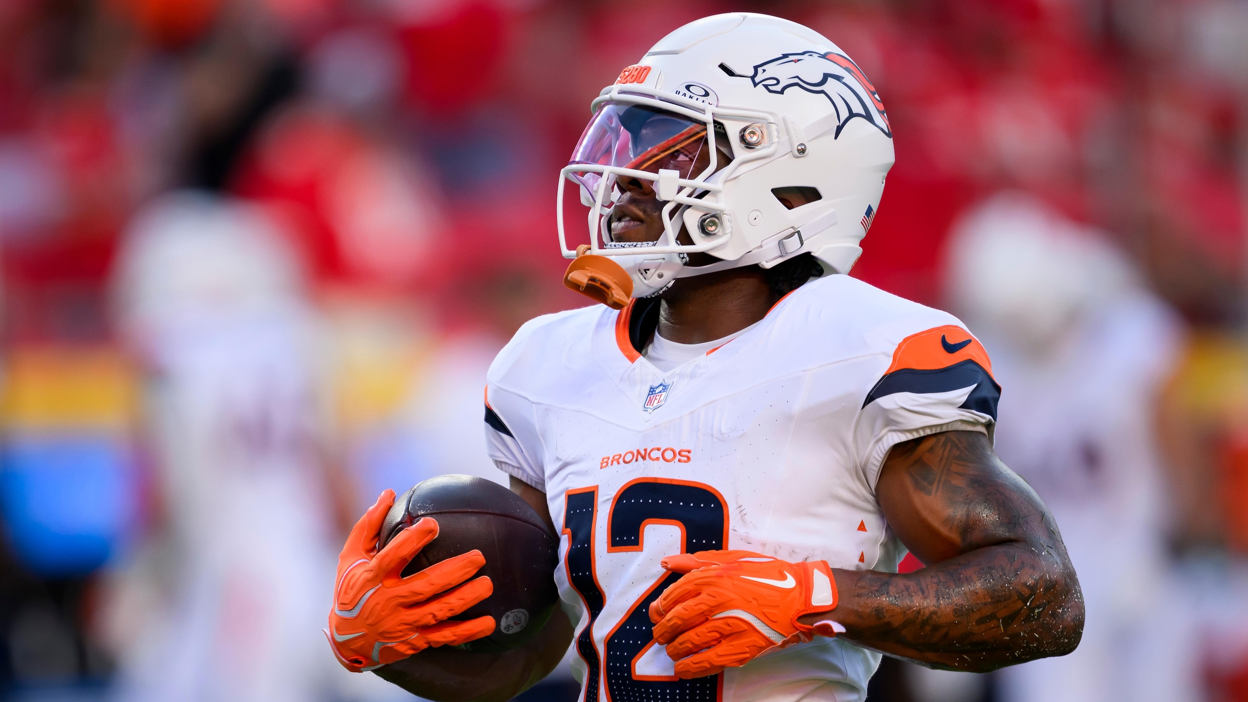 Broncos Chiefs Football