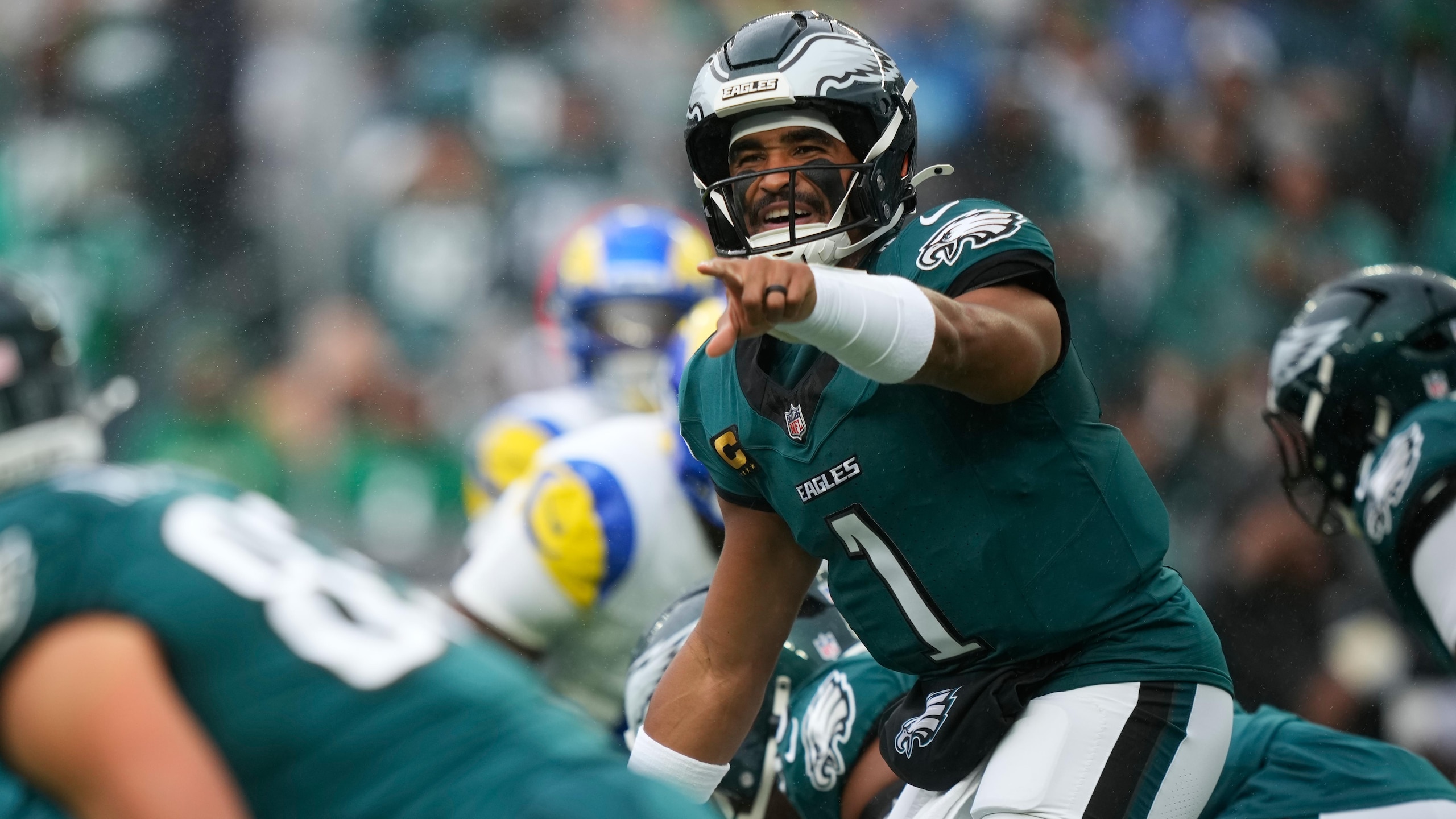Rams Eagles Football