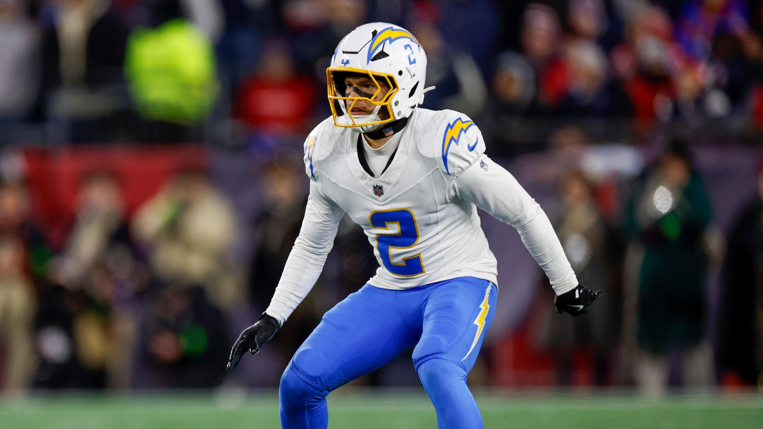 Chargers Patriots Football