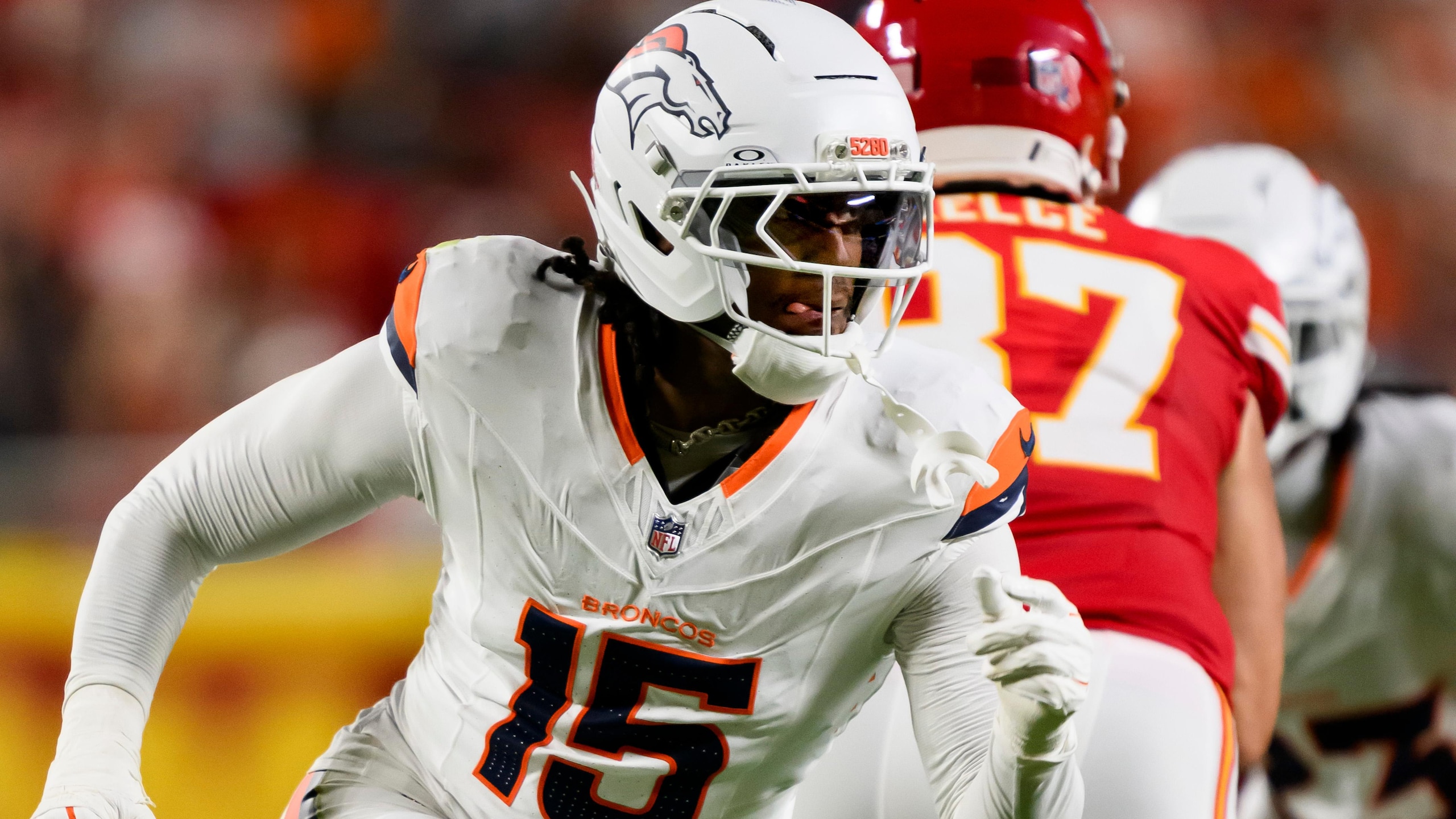Broncos Chiefs Football