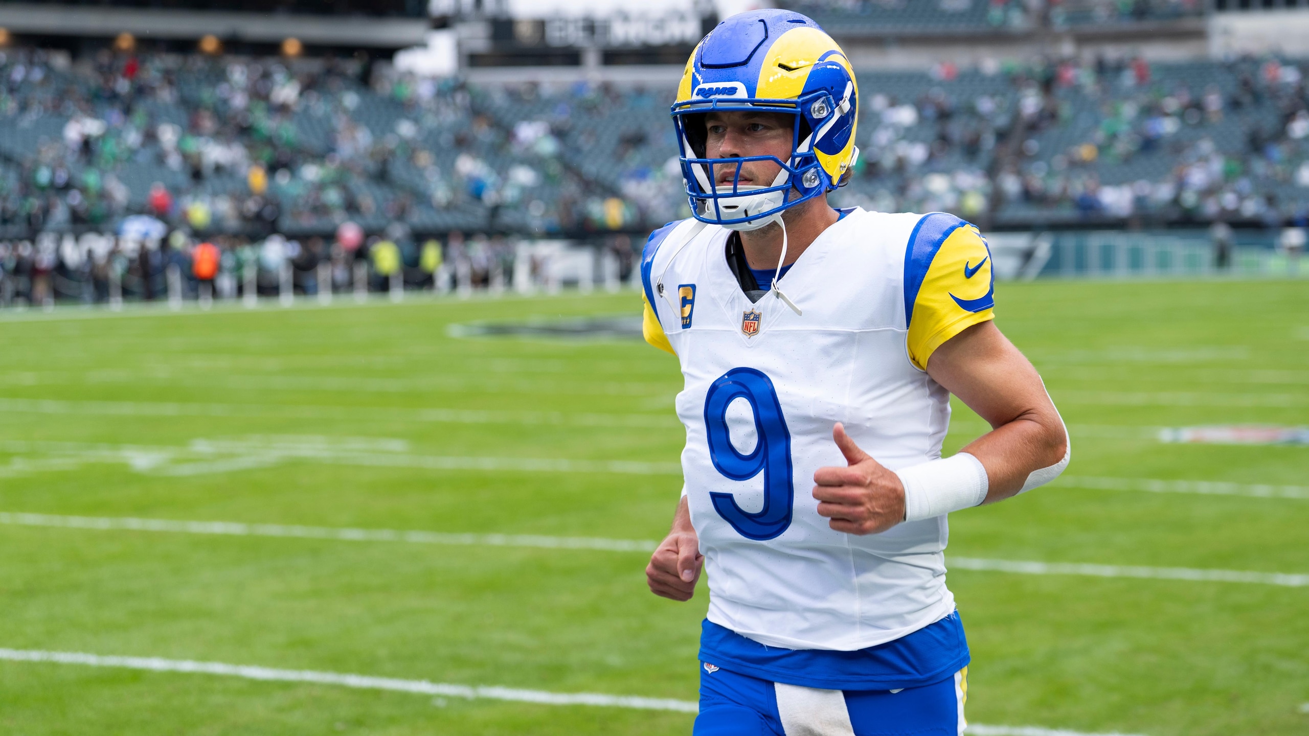Rams Eagles Football