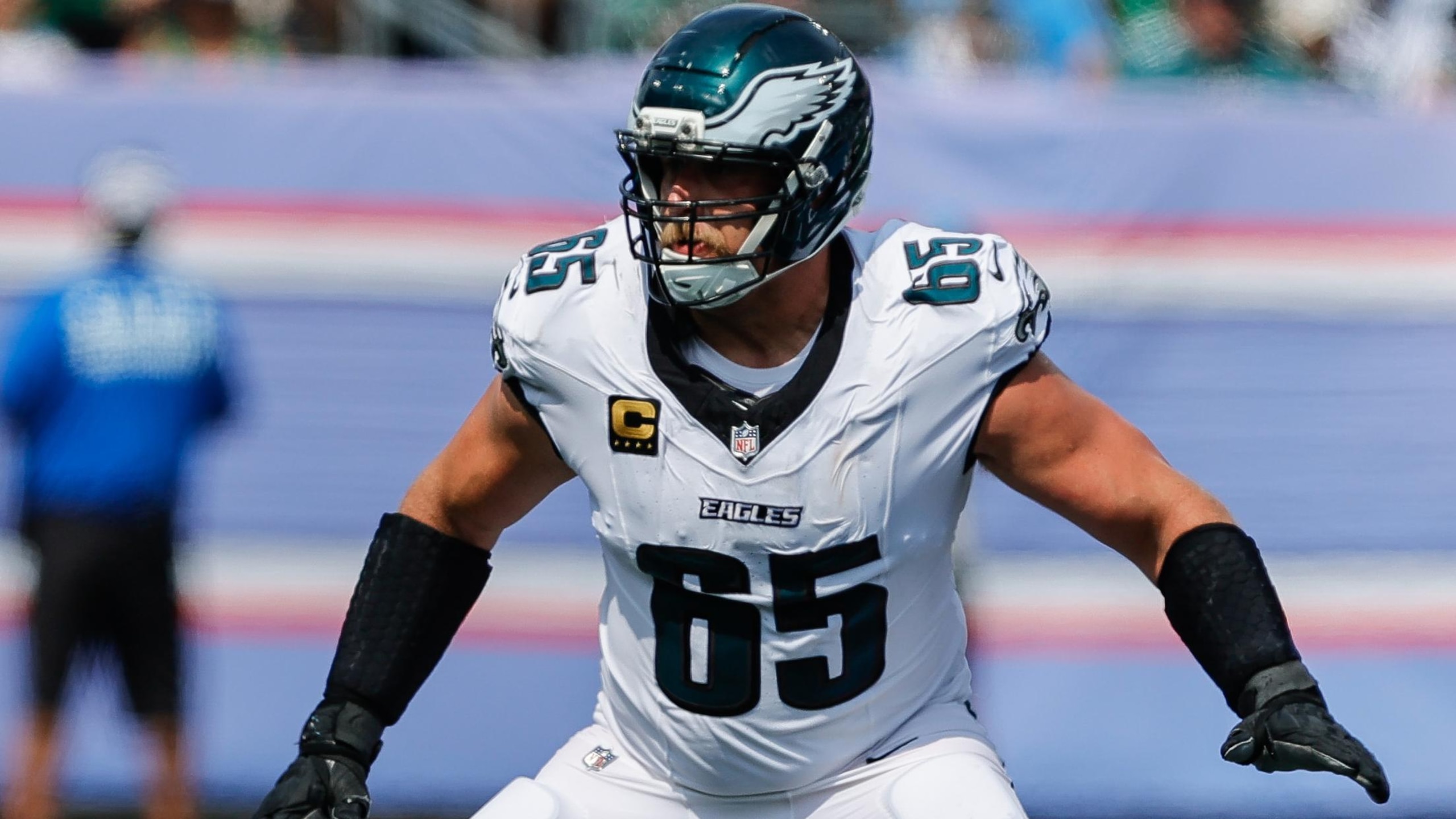 Eagles Johnson Retires Football