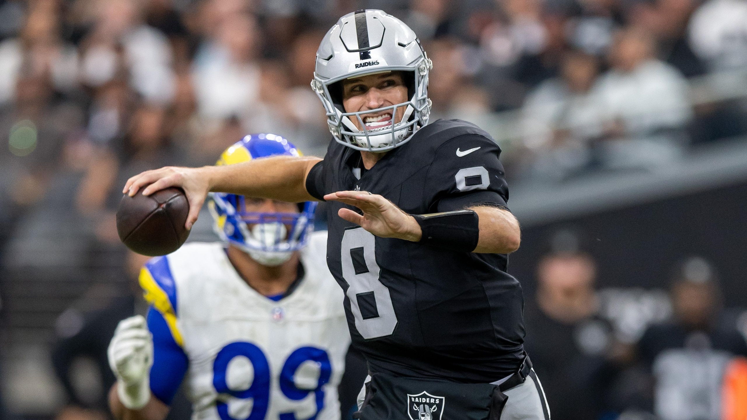 Rams Raiders Football