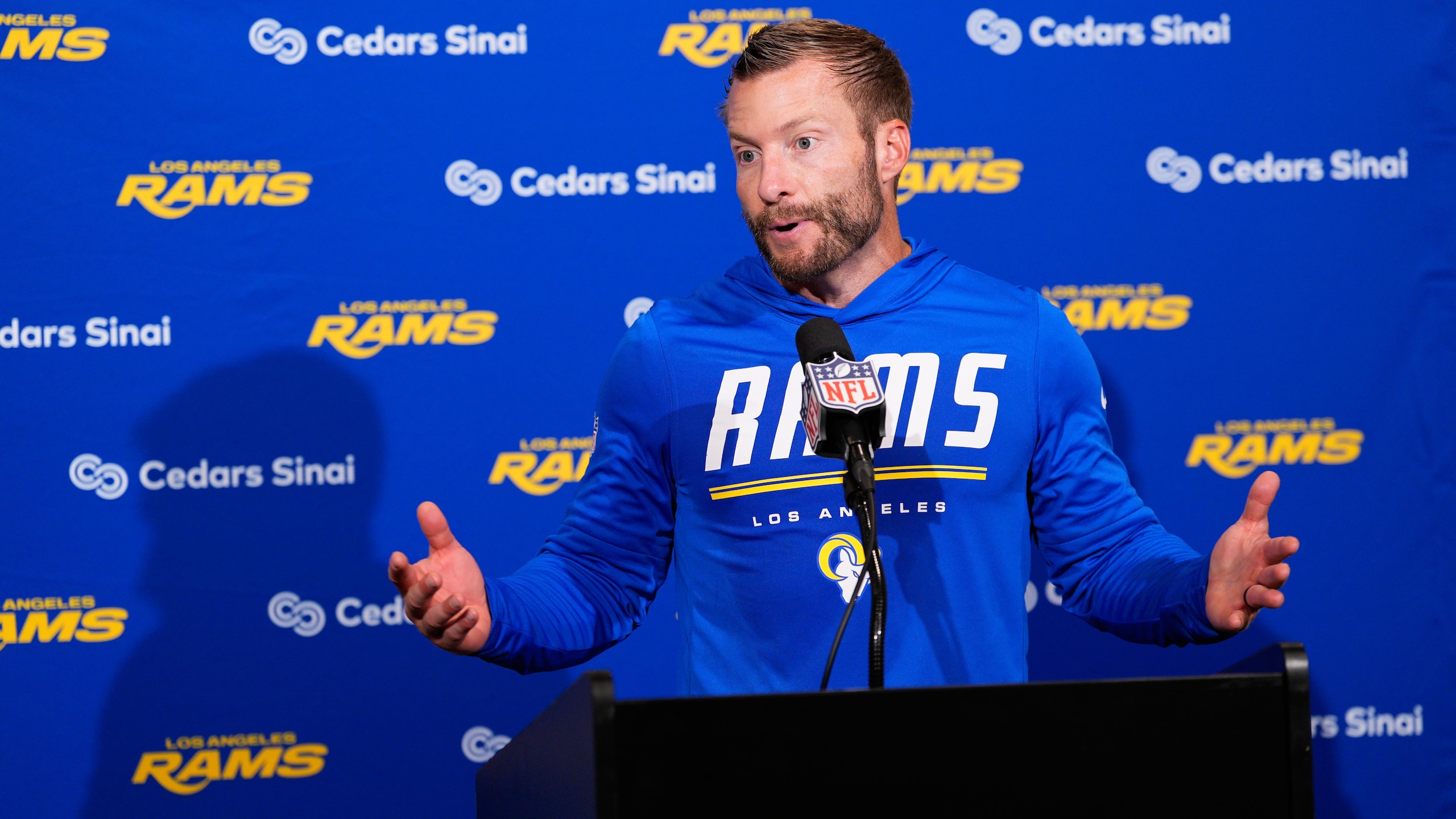 Rams Eagles Football
