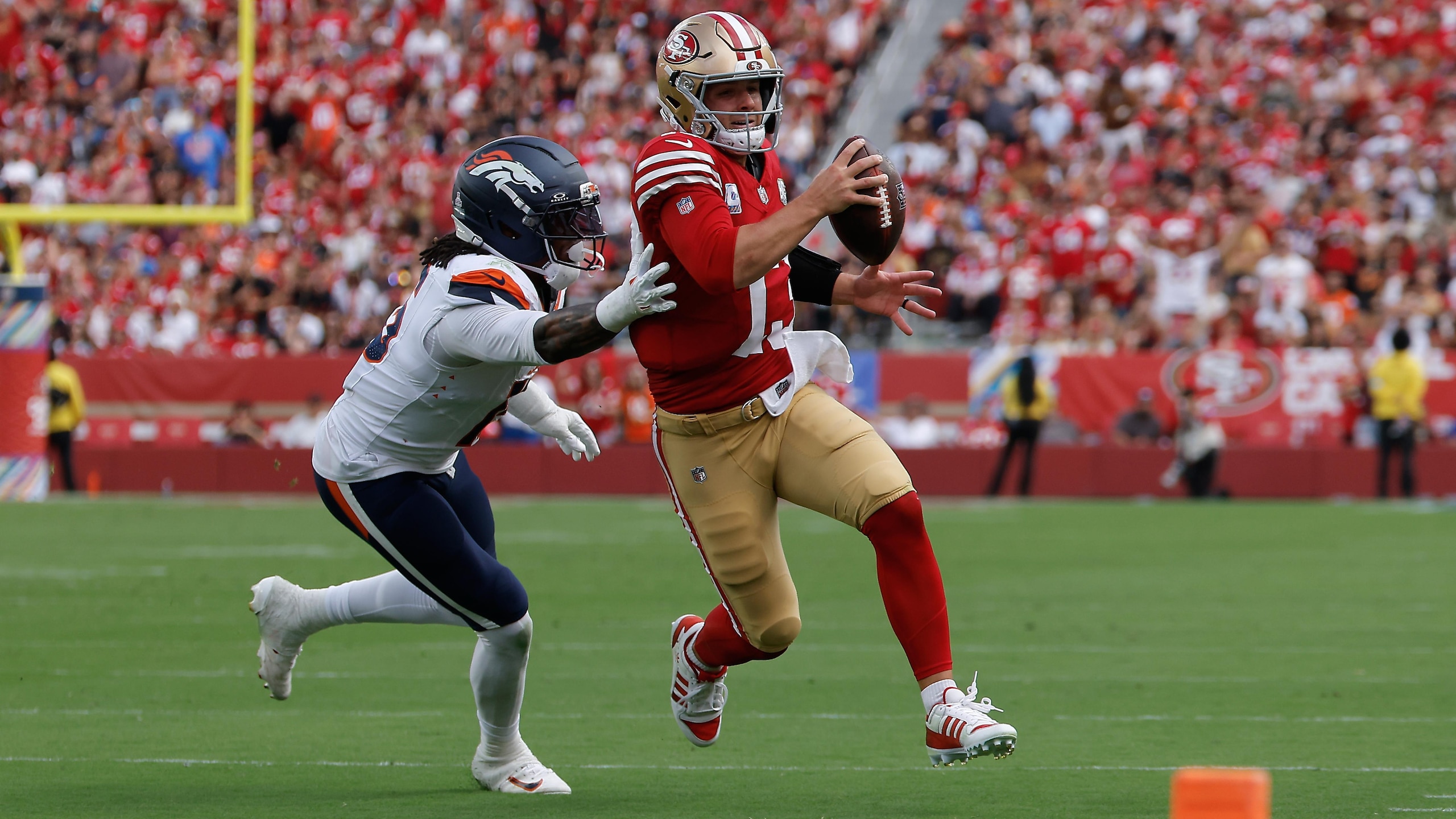 Broncos 49ers Football