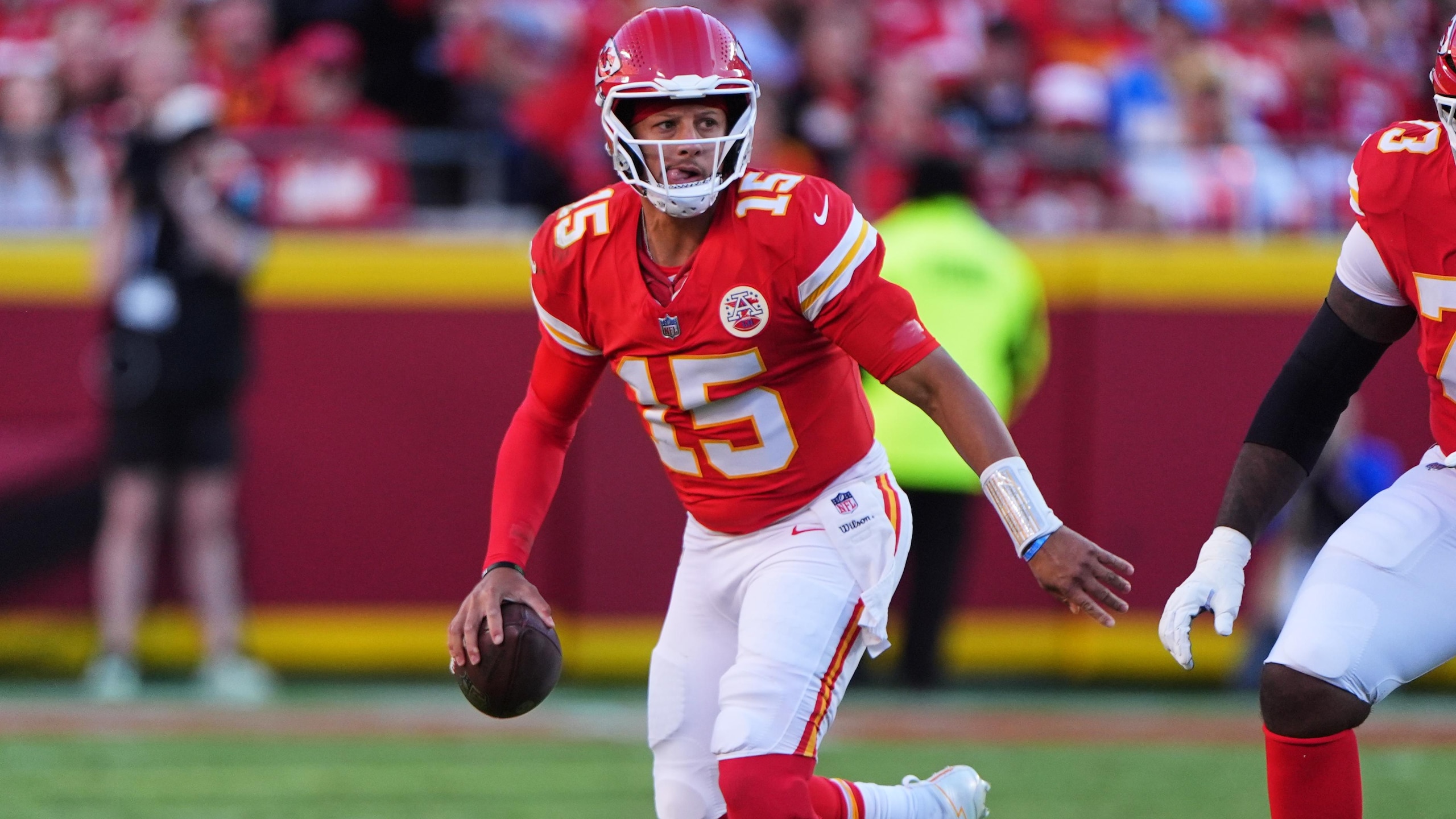 Chargers Chiefs Football