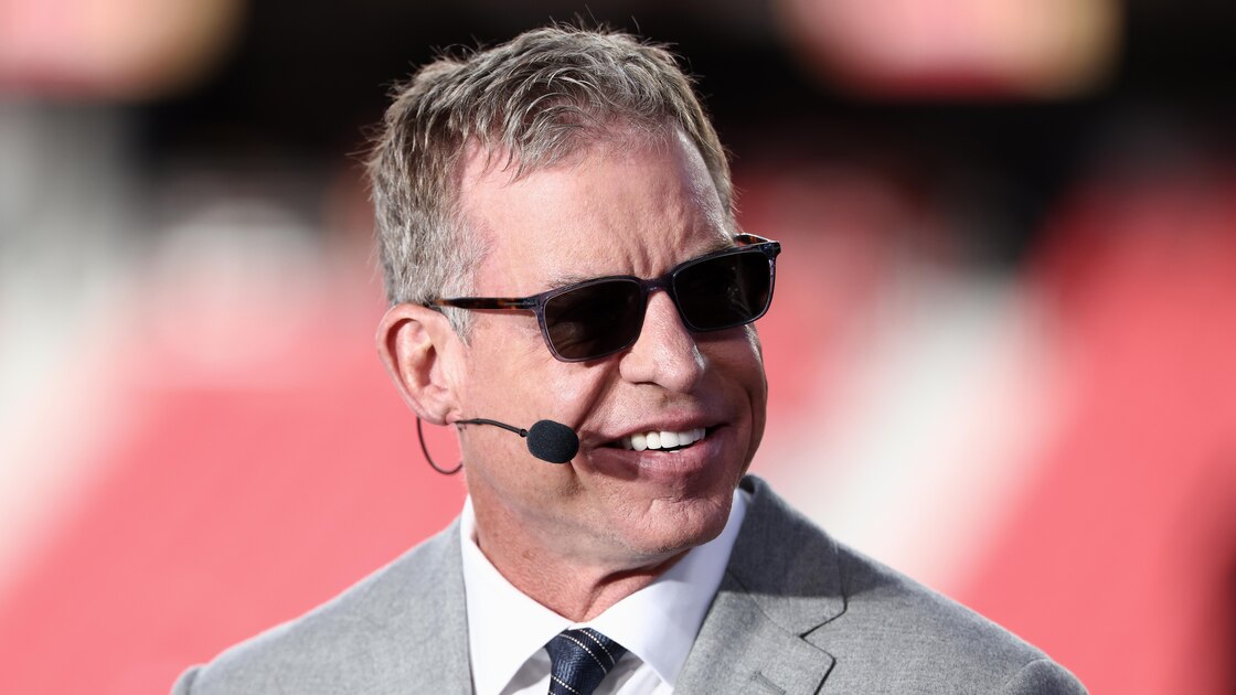 Troy Aikman Blasts Cowboys WR for 'Worst Performance' He's Ever Seen, 'I Was Embarrassed'
