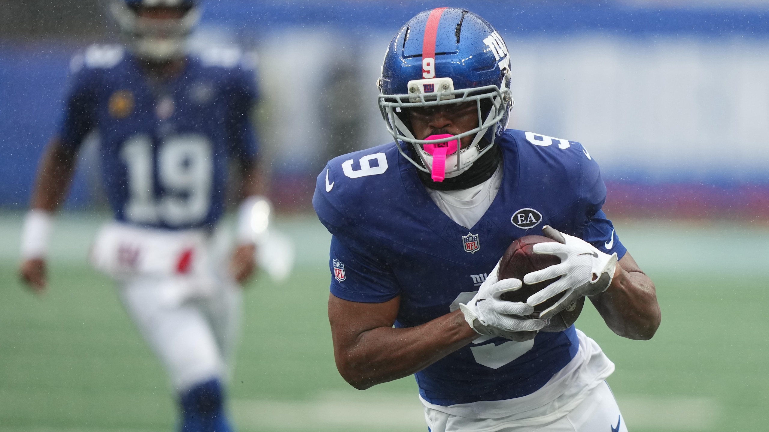 Titans Giants Football