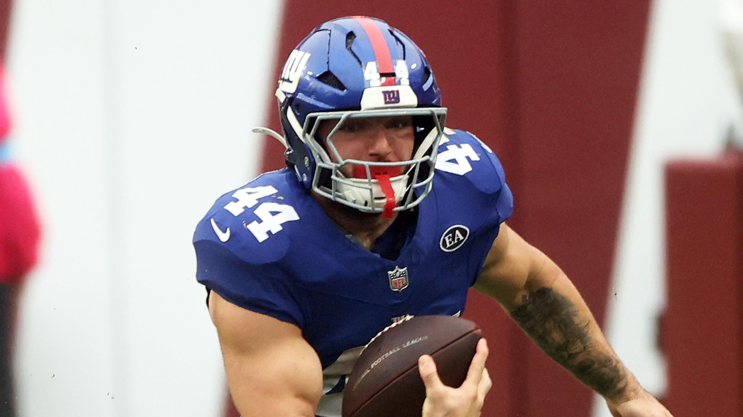 Giants Commanders Football