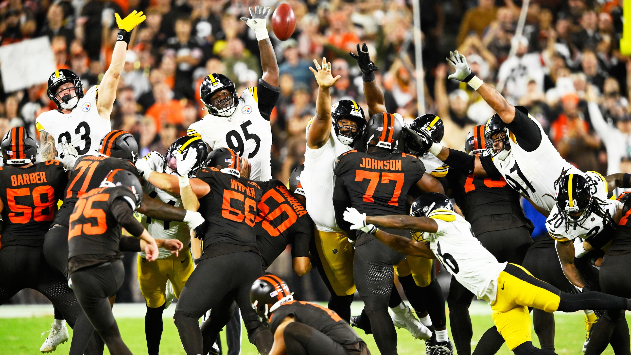 APTOPIX Steelers Browns Football