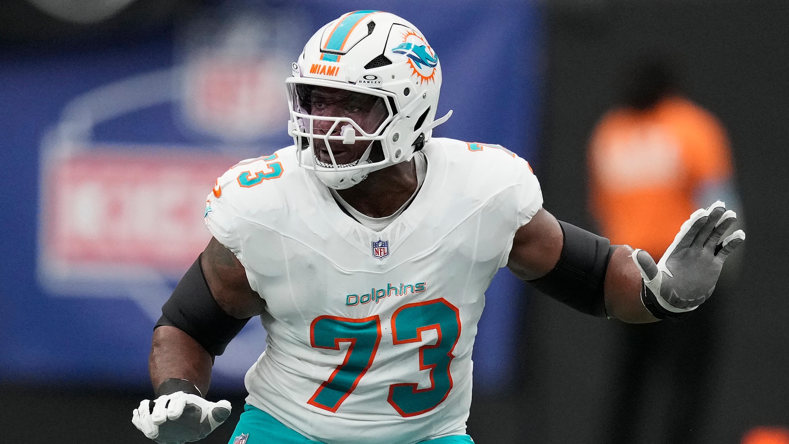 Dolphins Raiders Football