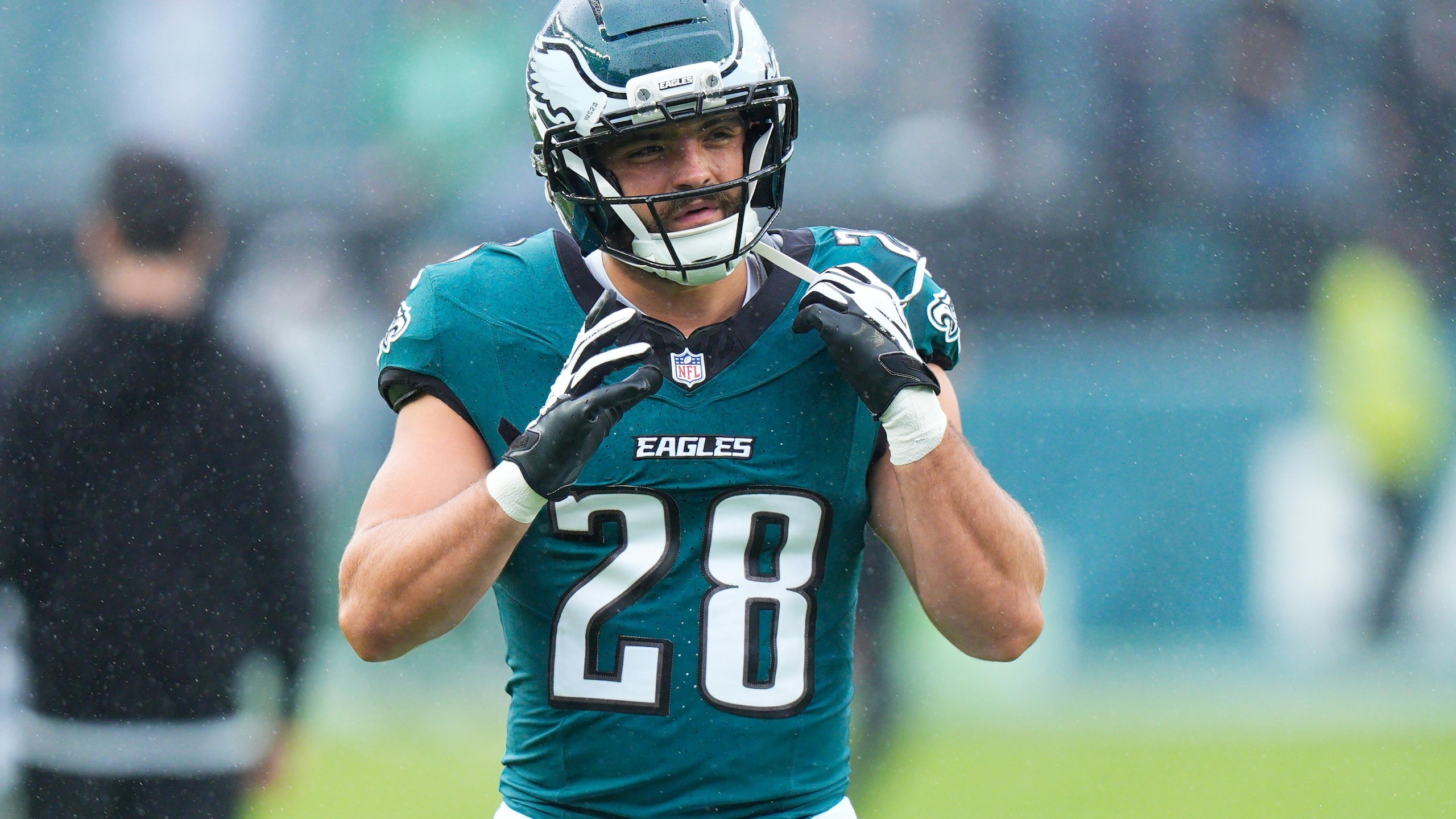 Rams Eagles Football