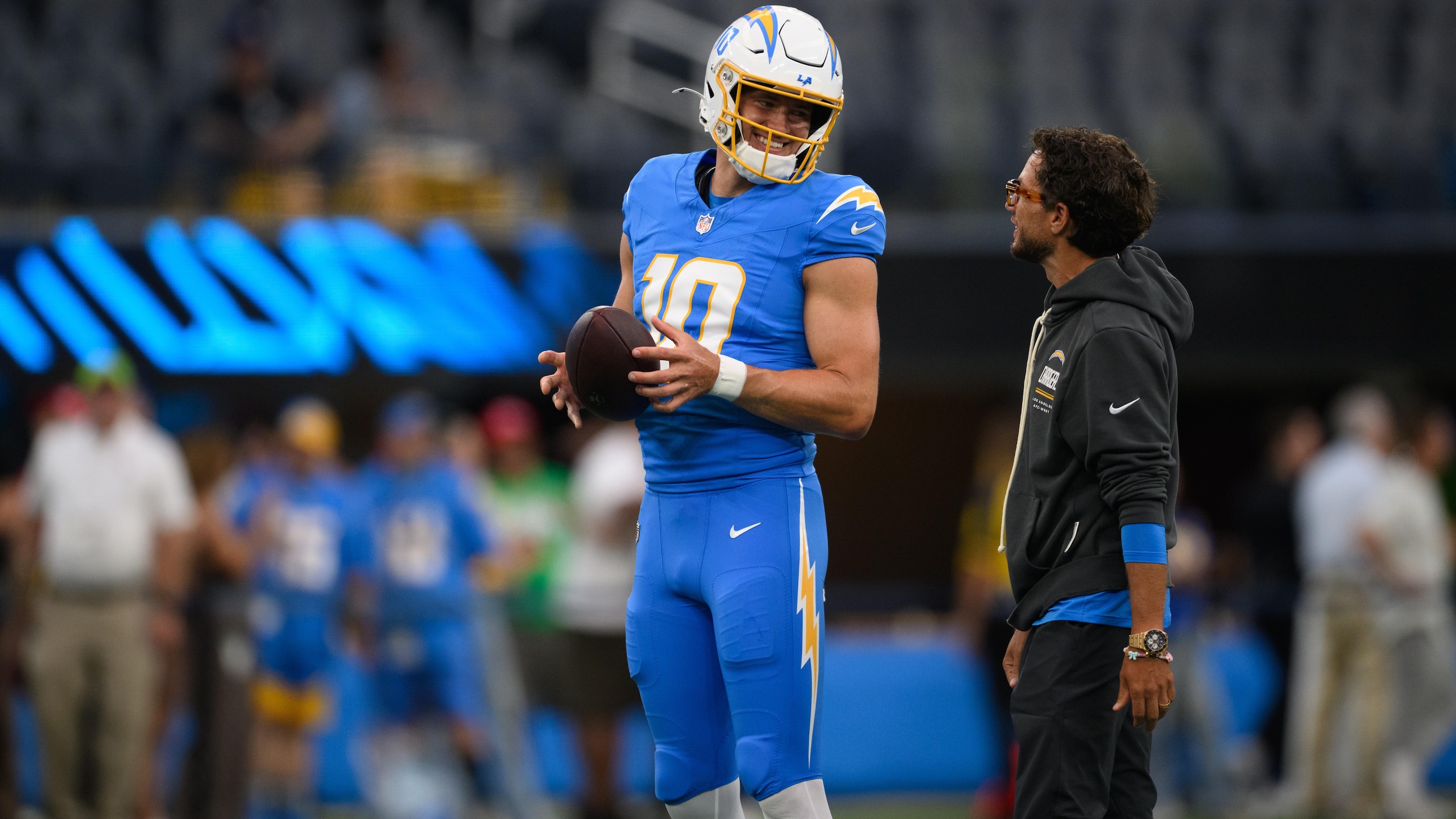Rams Chargers Football