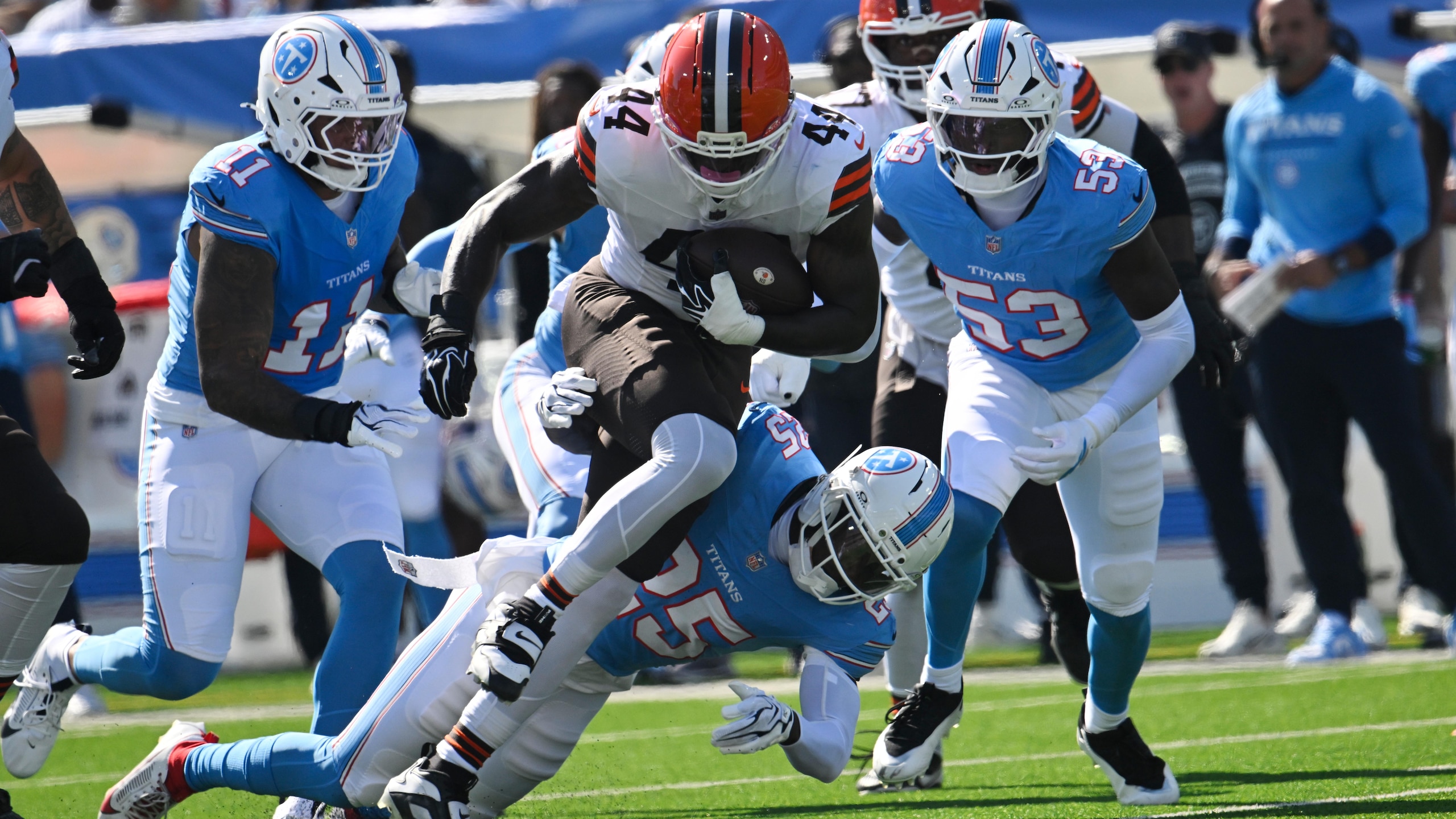 Browns Titans Football