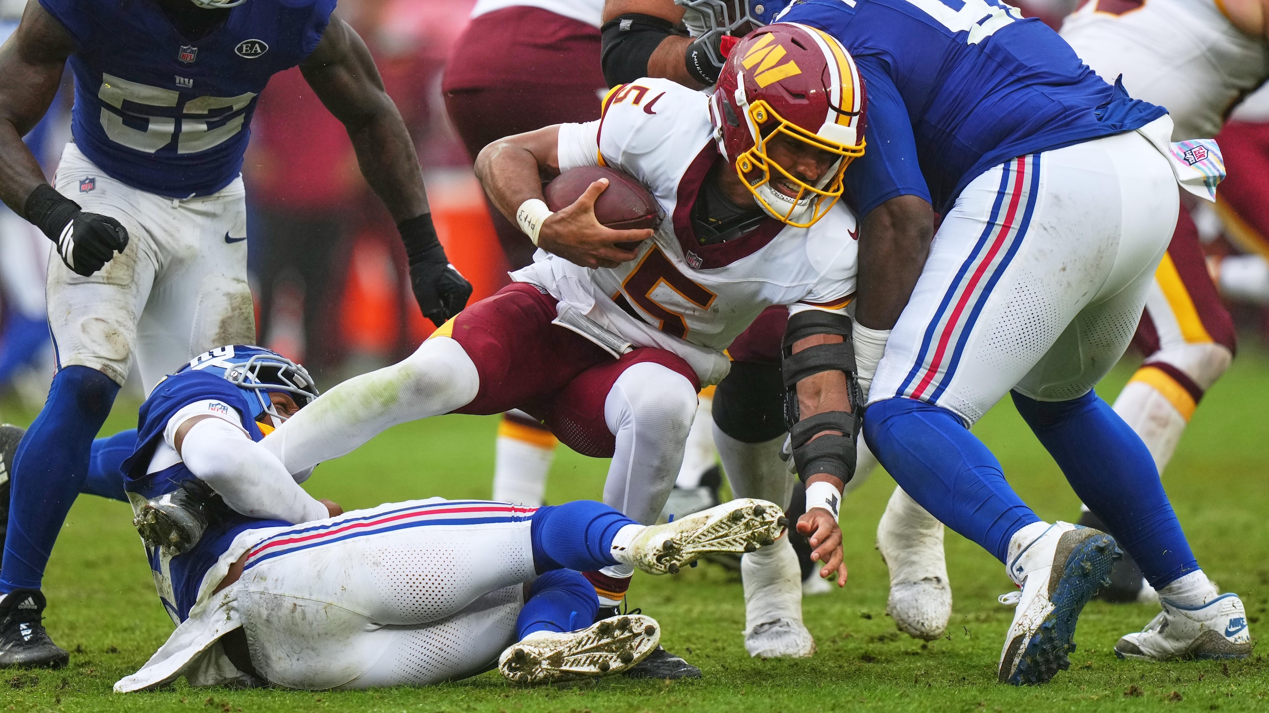 Giants Commanders Football
