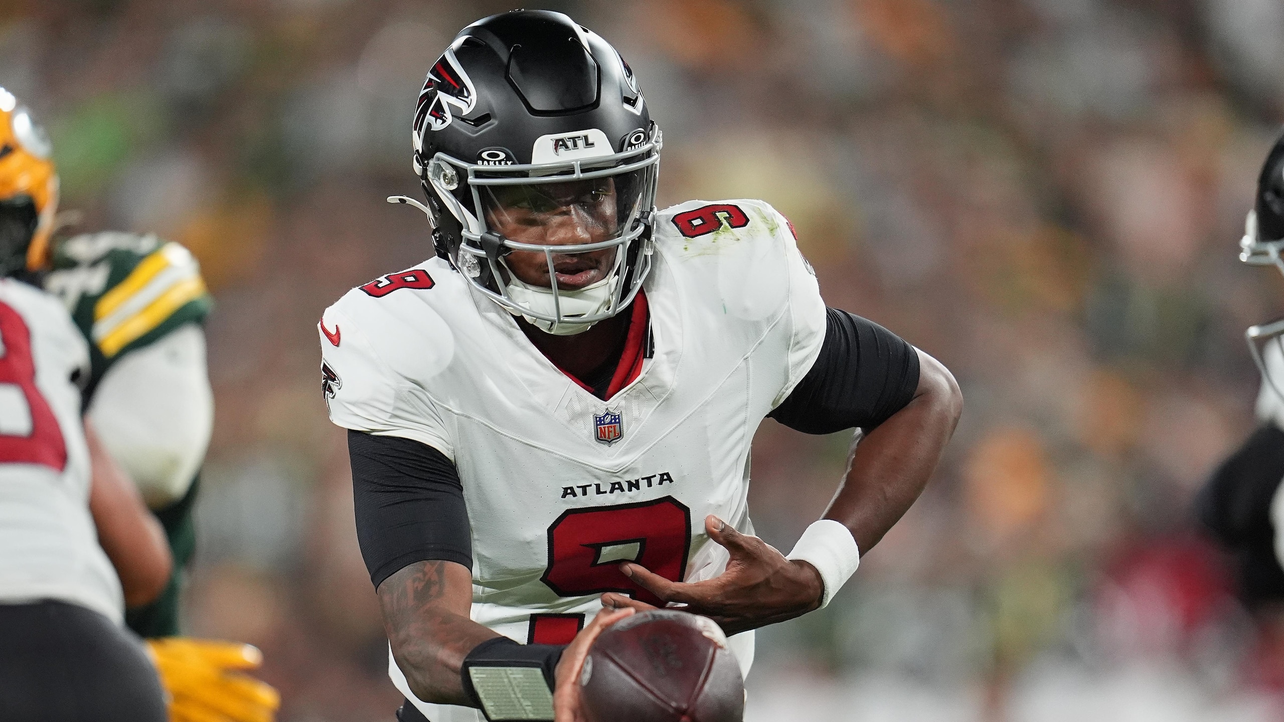 Falcons Packers Football