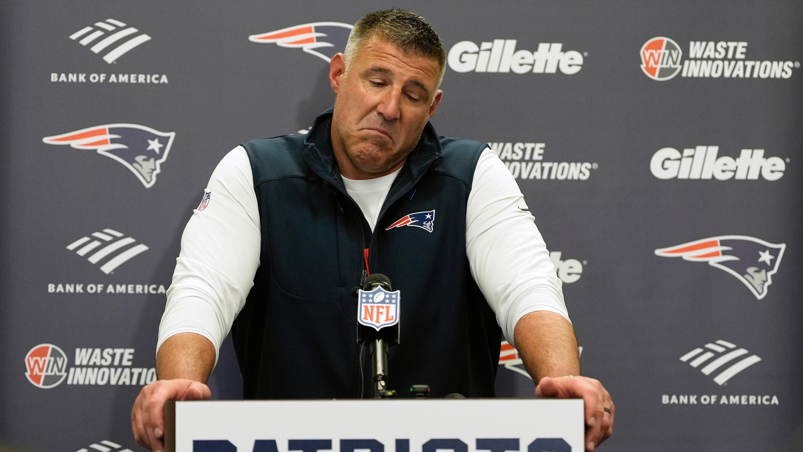 Patriots Bills Football