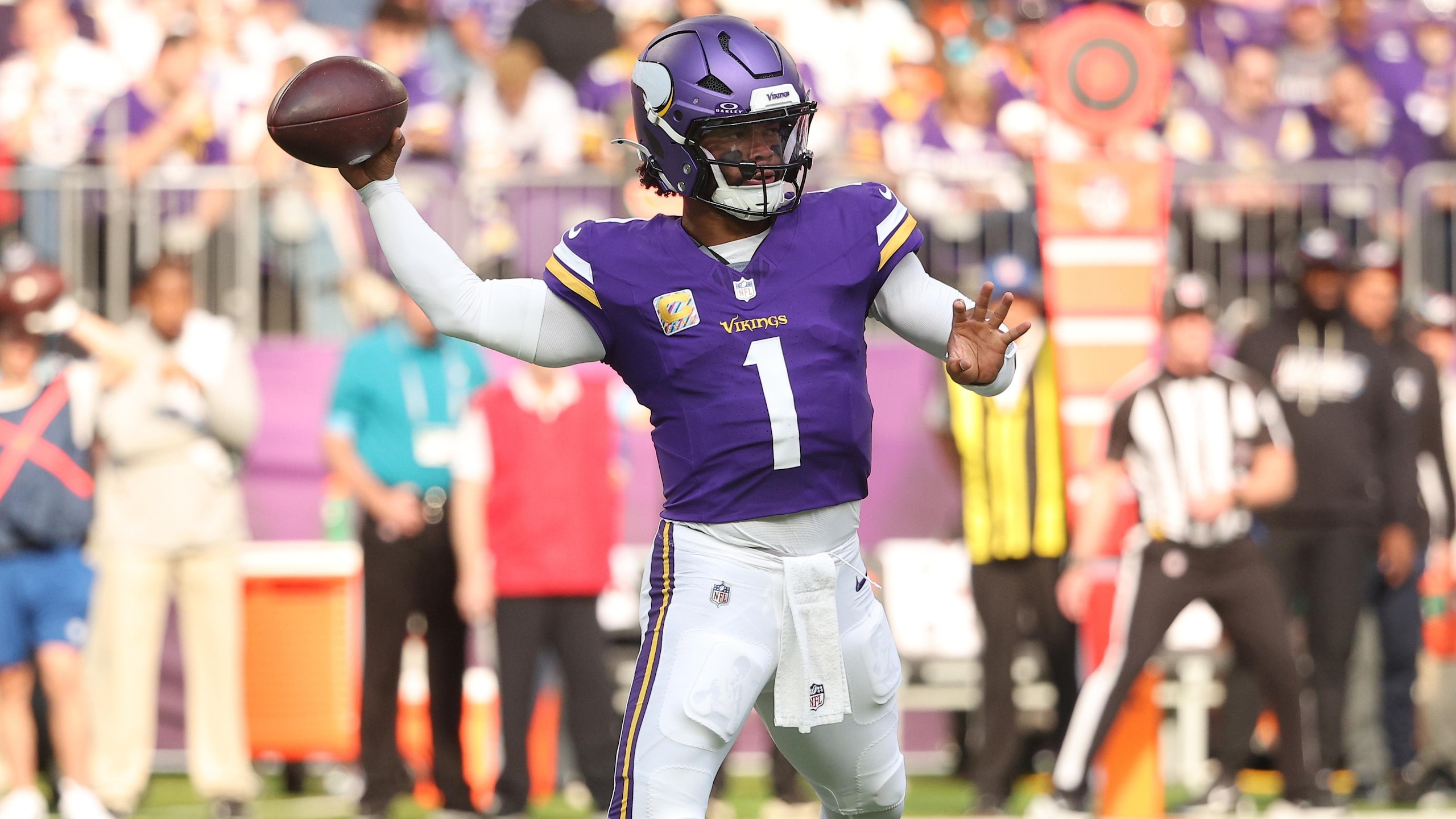 Dolphins Vikings Football