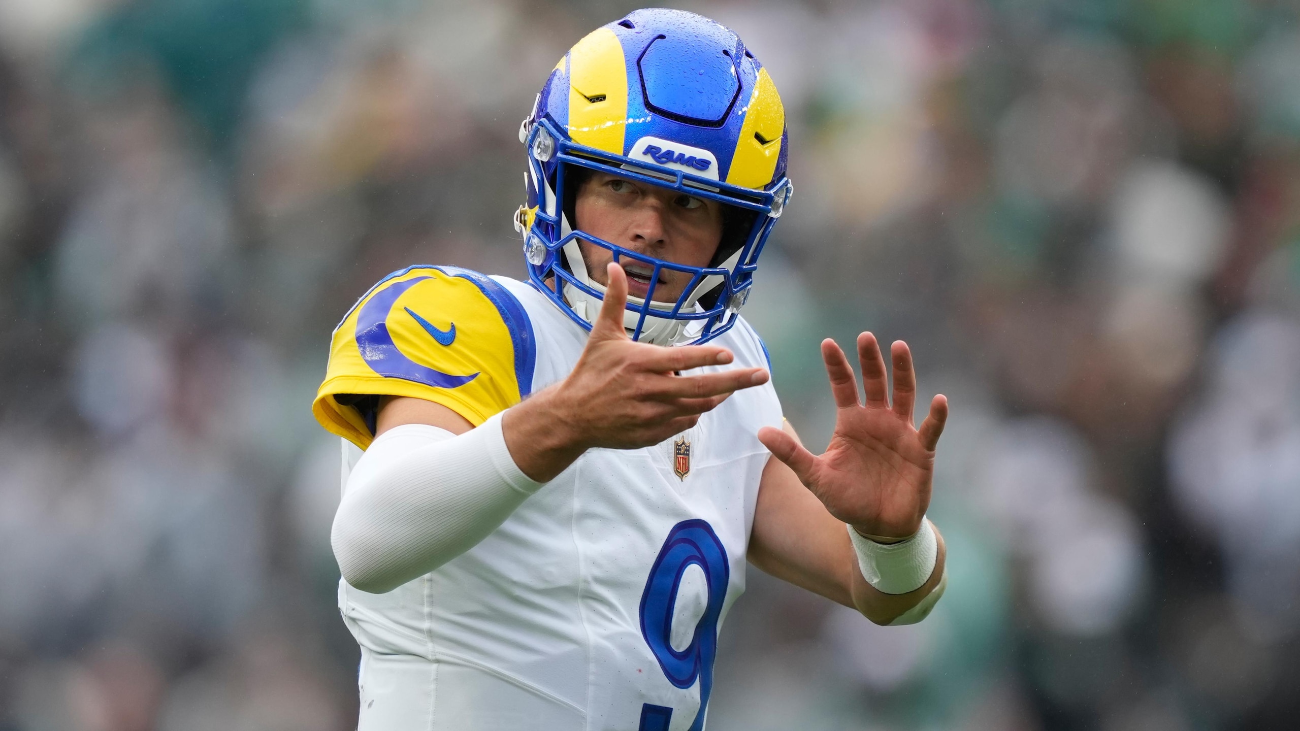 Rams Eagles Football