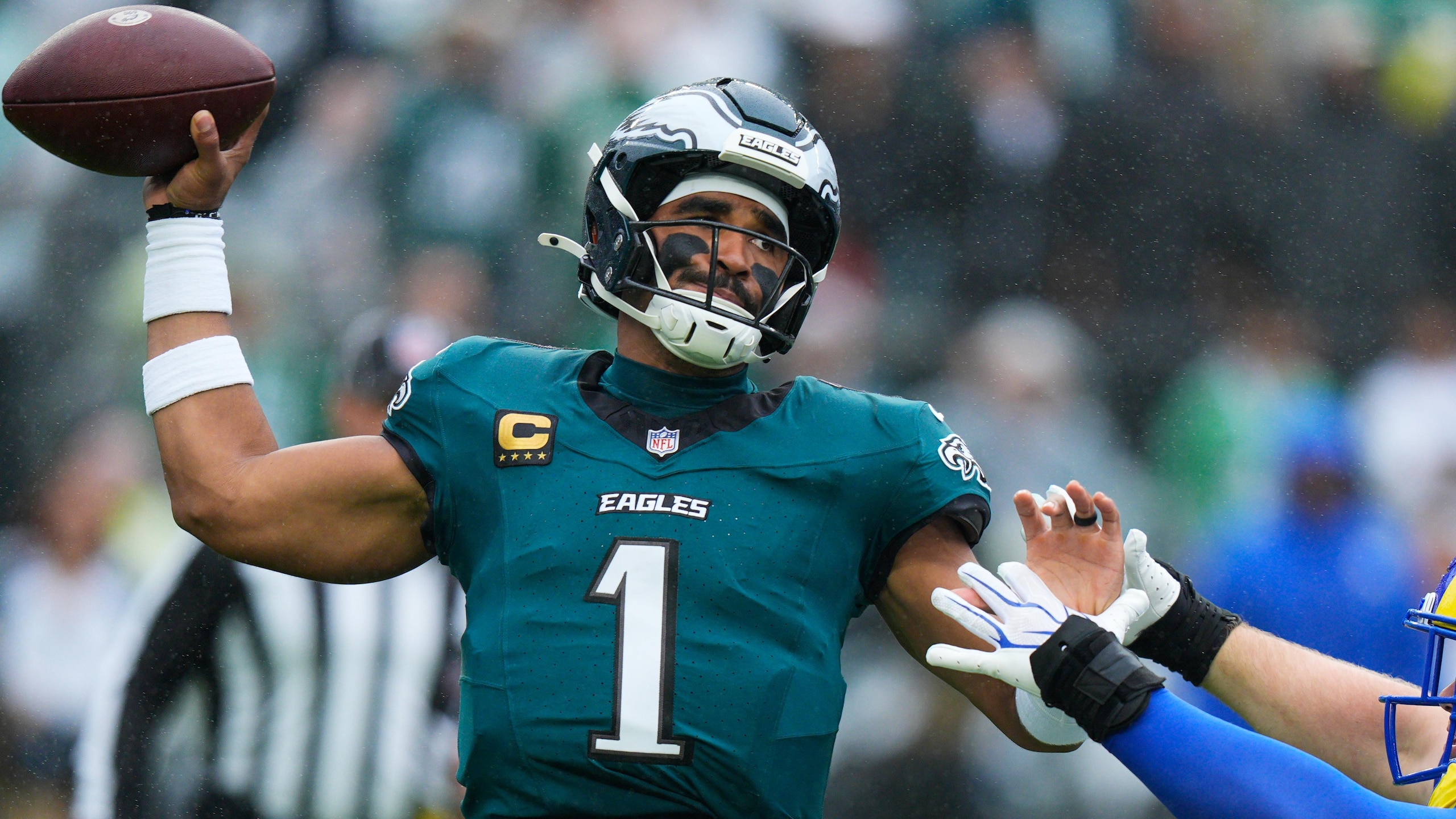 Rams Eagles Football