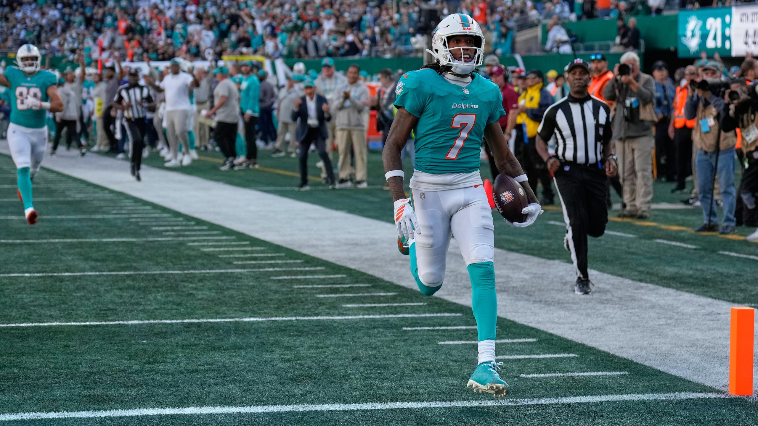 Dolphins Jets Football