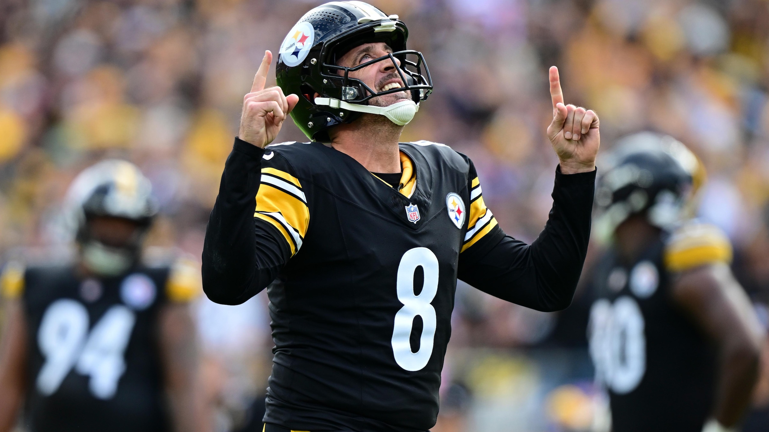 APTOPIX Colts Steelers Football