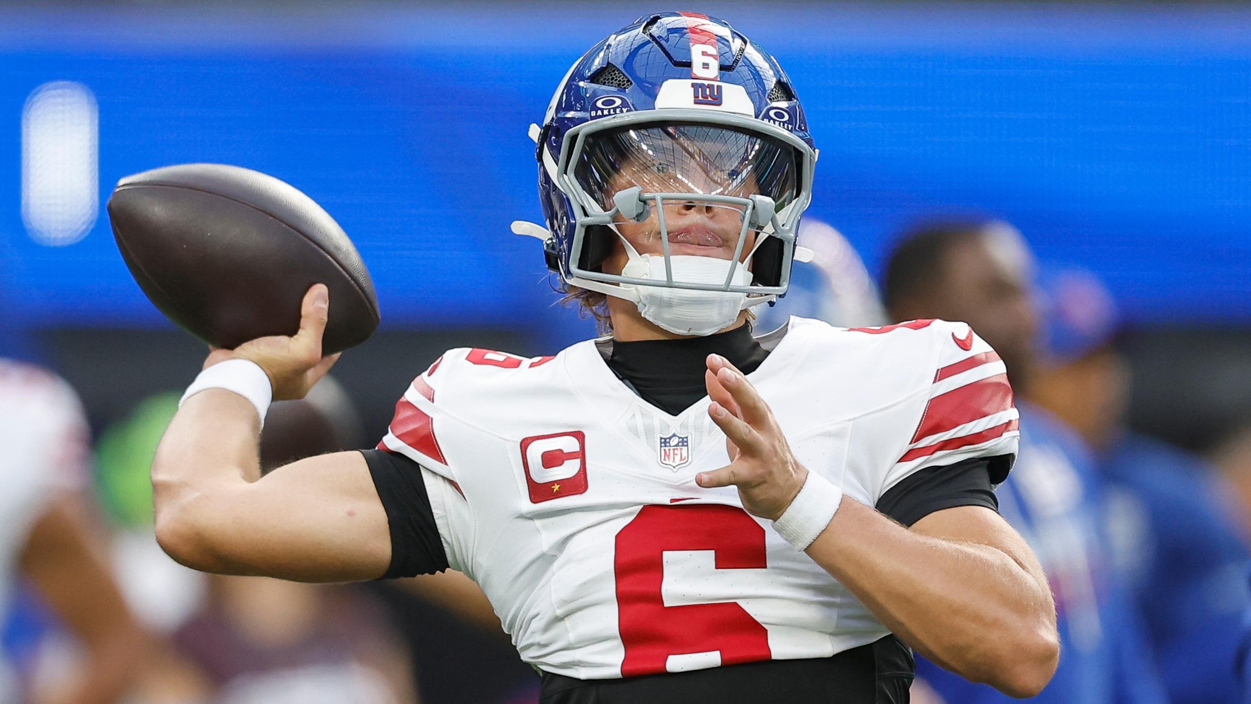 Giants Rams Football