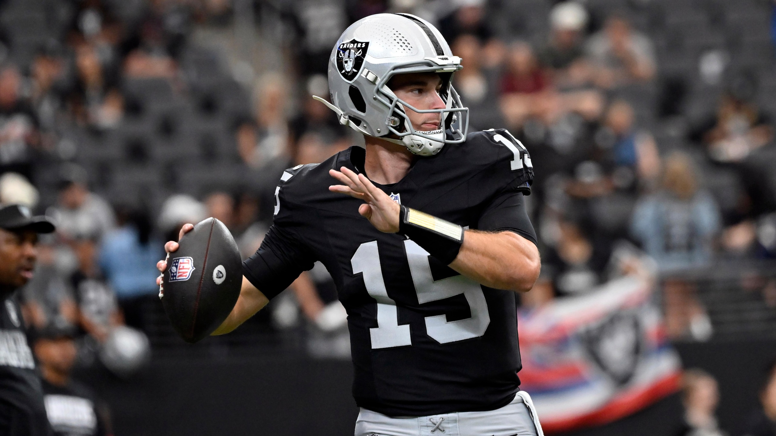 Rams Raiders Football