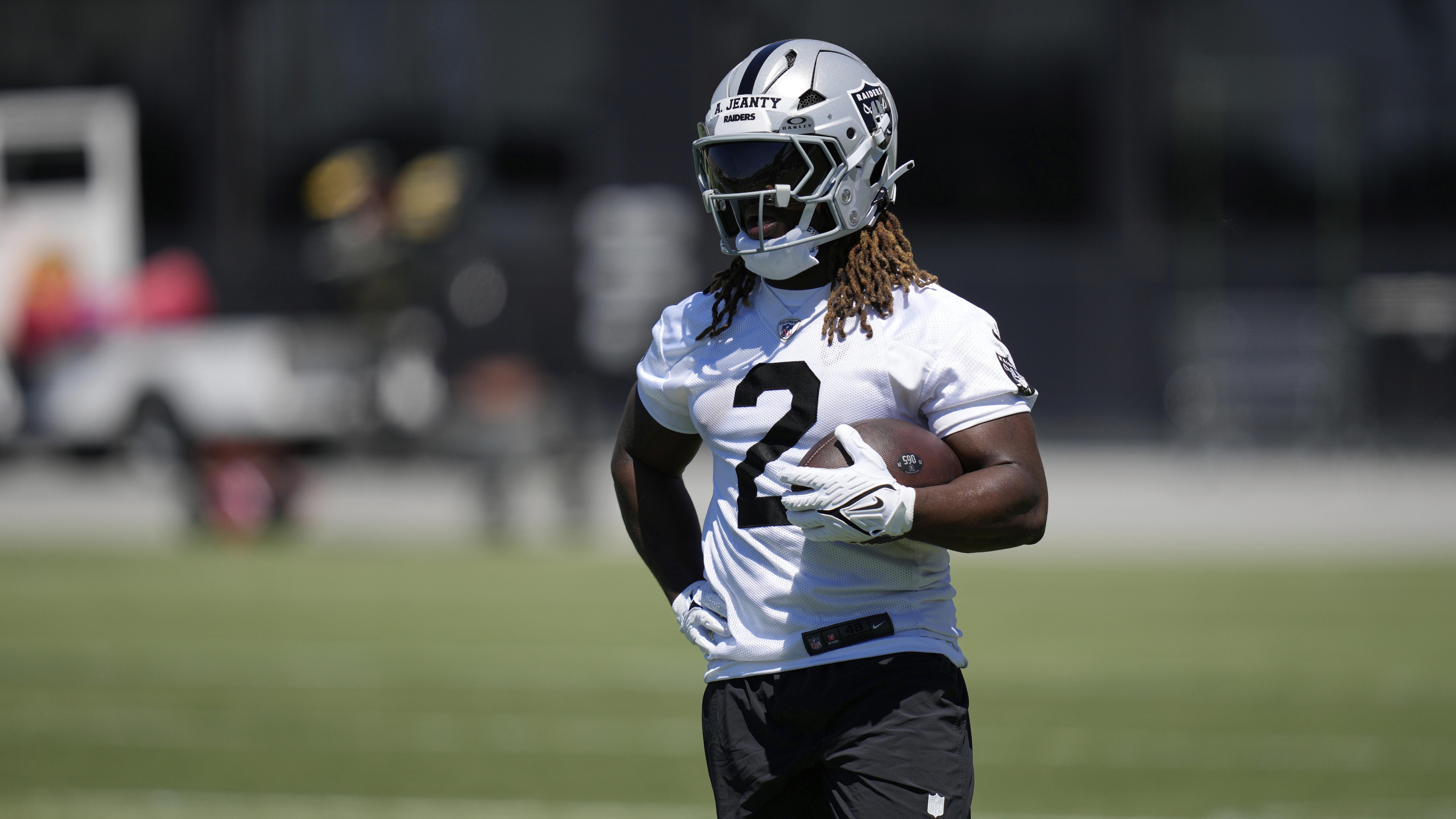 Ashton Jeanty, Abdul Carter, More NFL Rookies Predict Their Madden 26 Ratings in Video