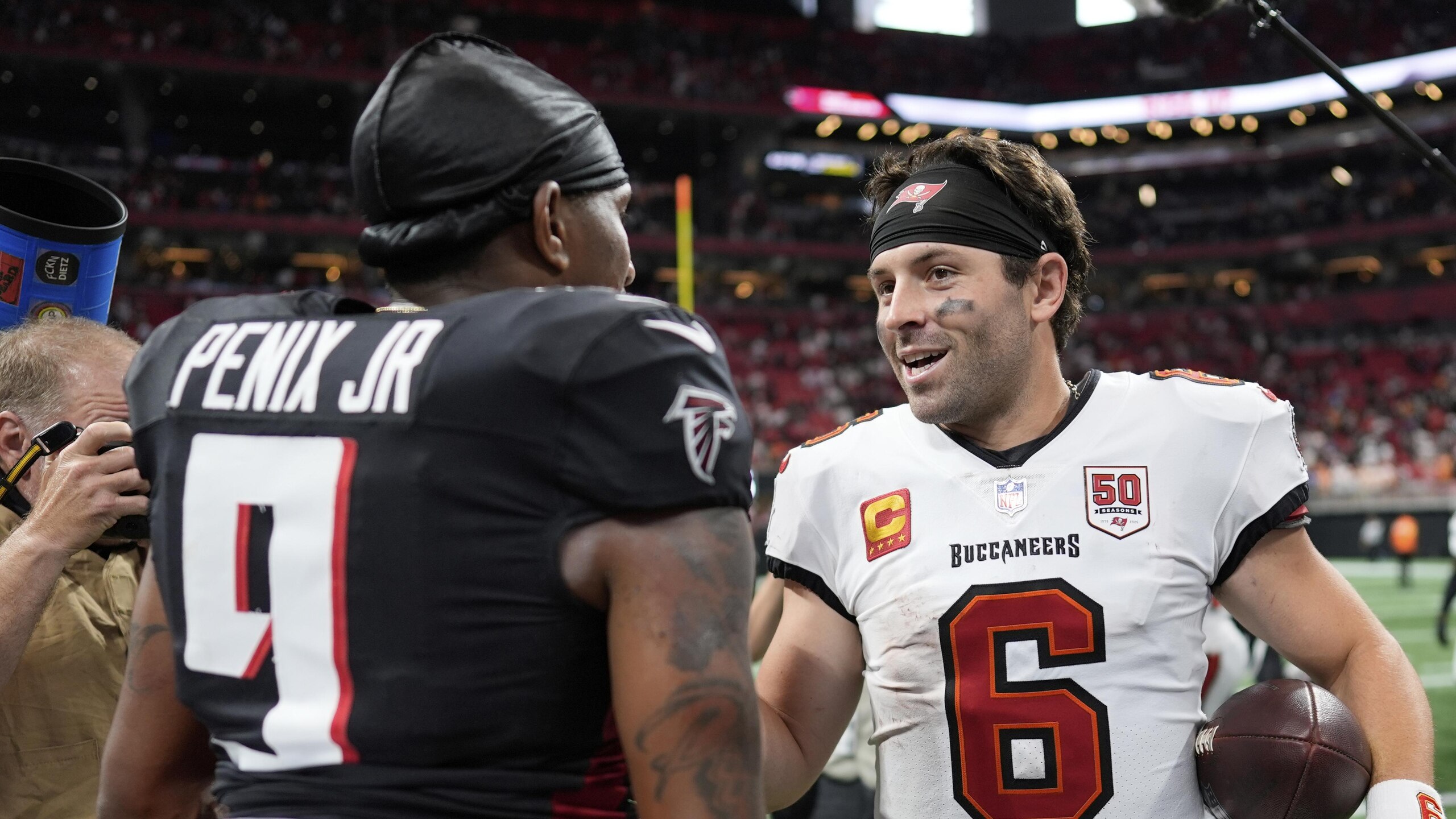 Buccaneers Falcons Football