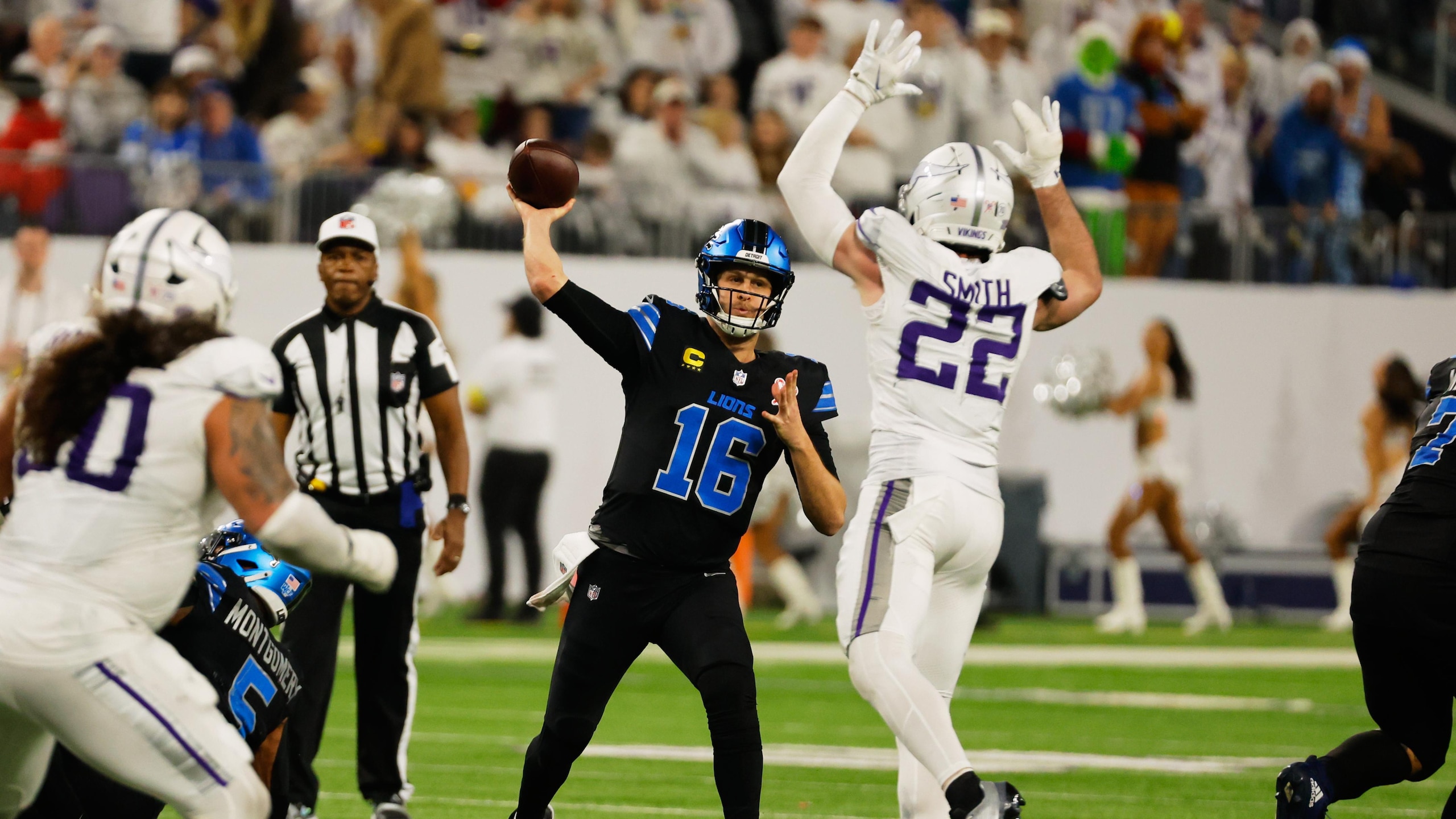 Lions Vikings Football