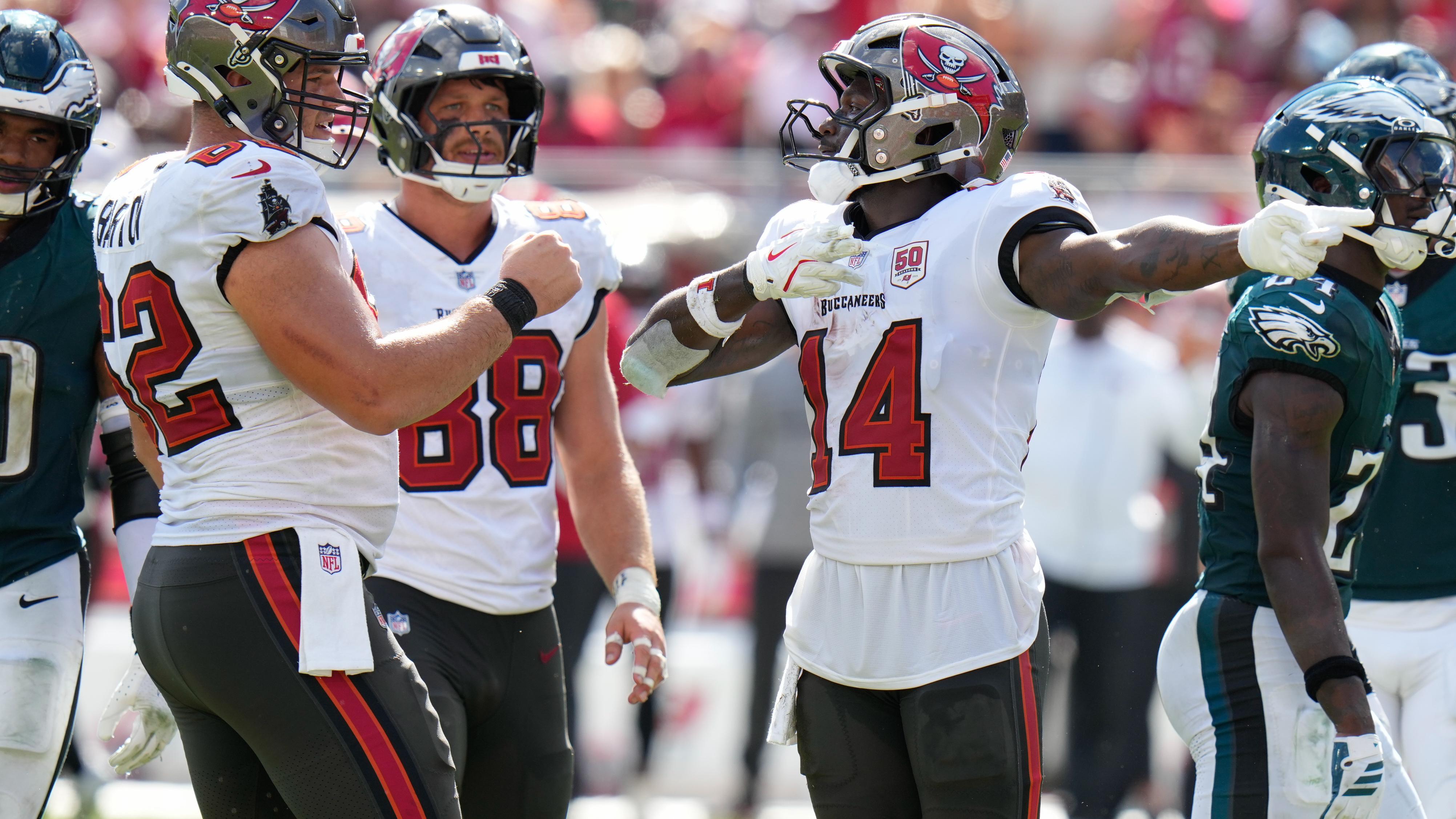 Eagles Buccaneers Football