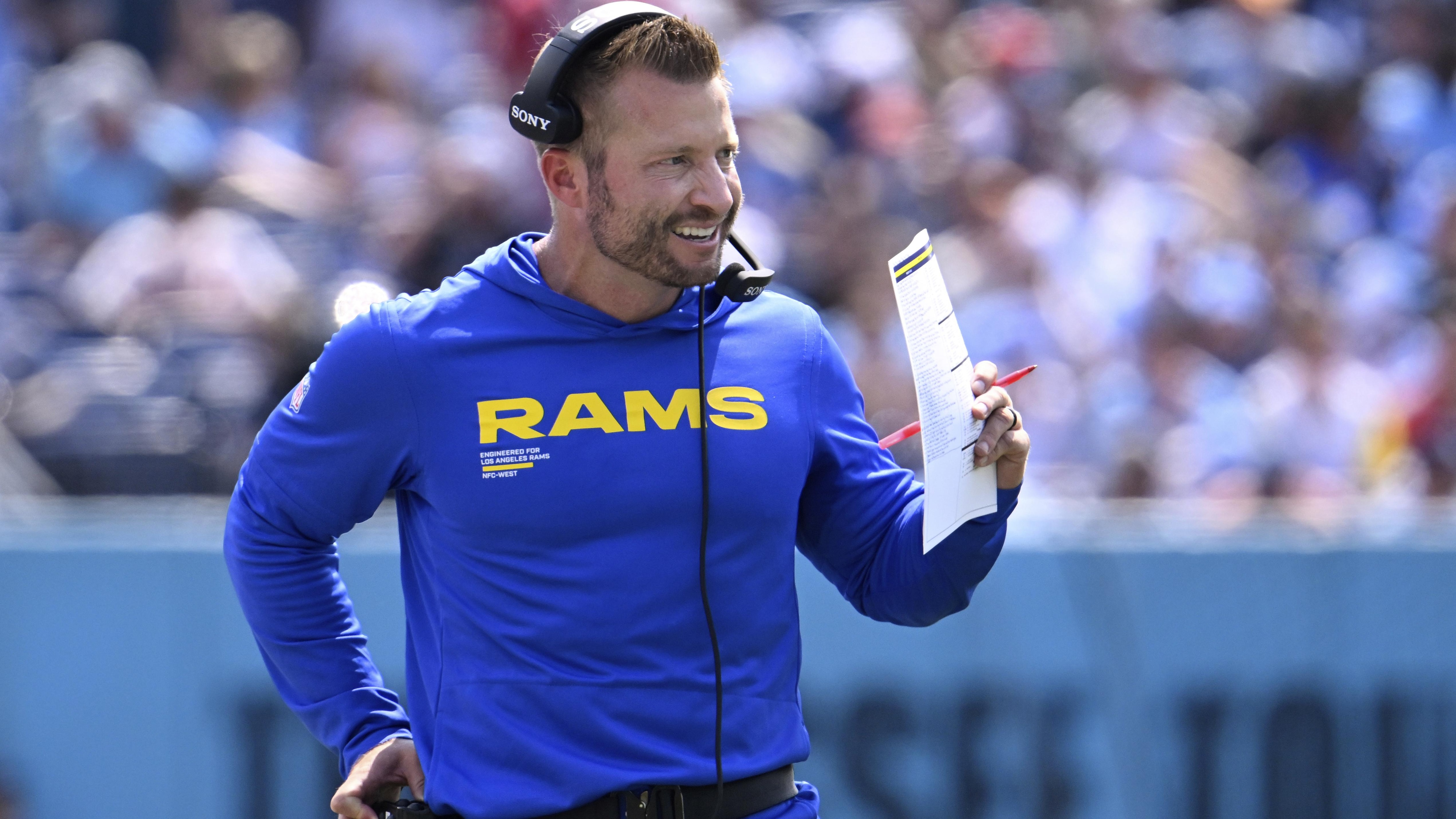Rams Rookie Dresses as McVay😅
