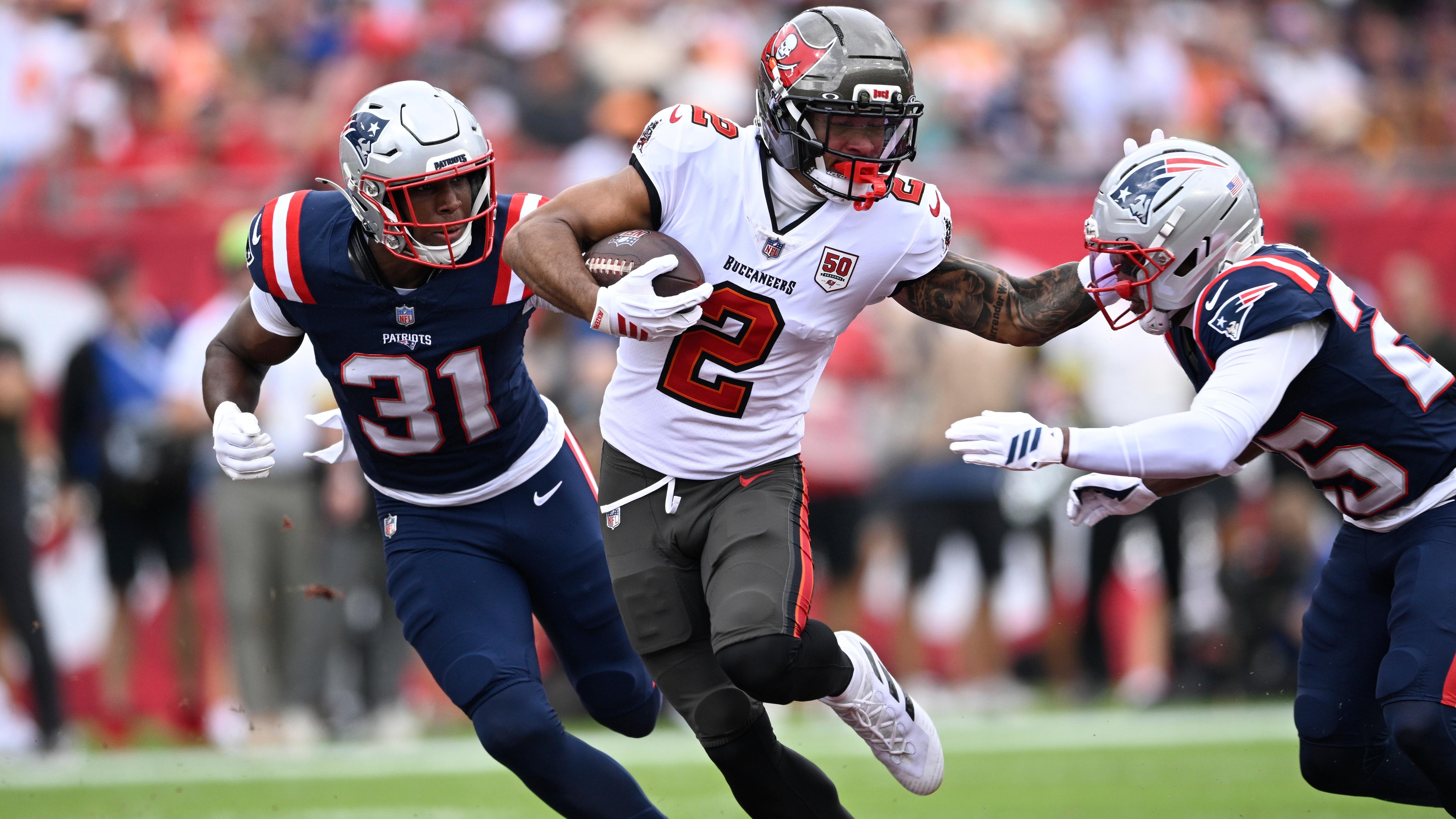 Patriots Buccaneers Football