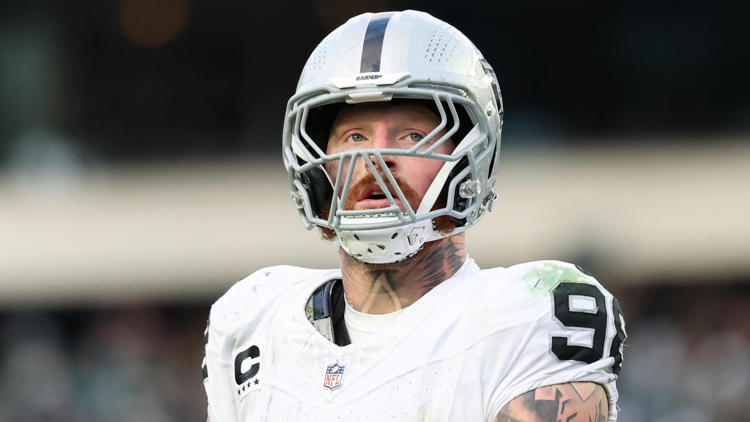 Raiders Eagles Football