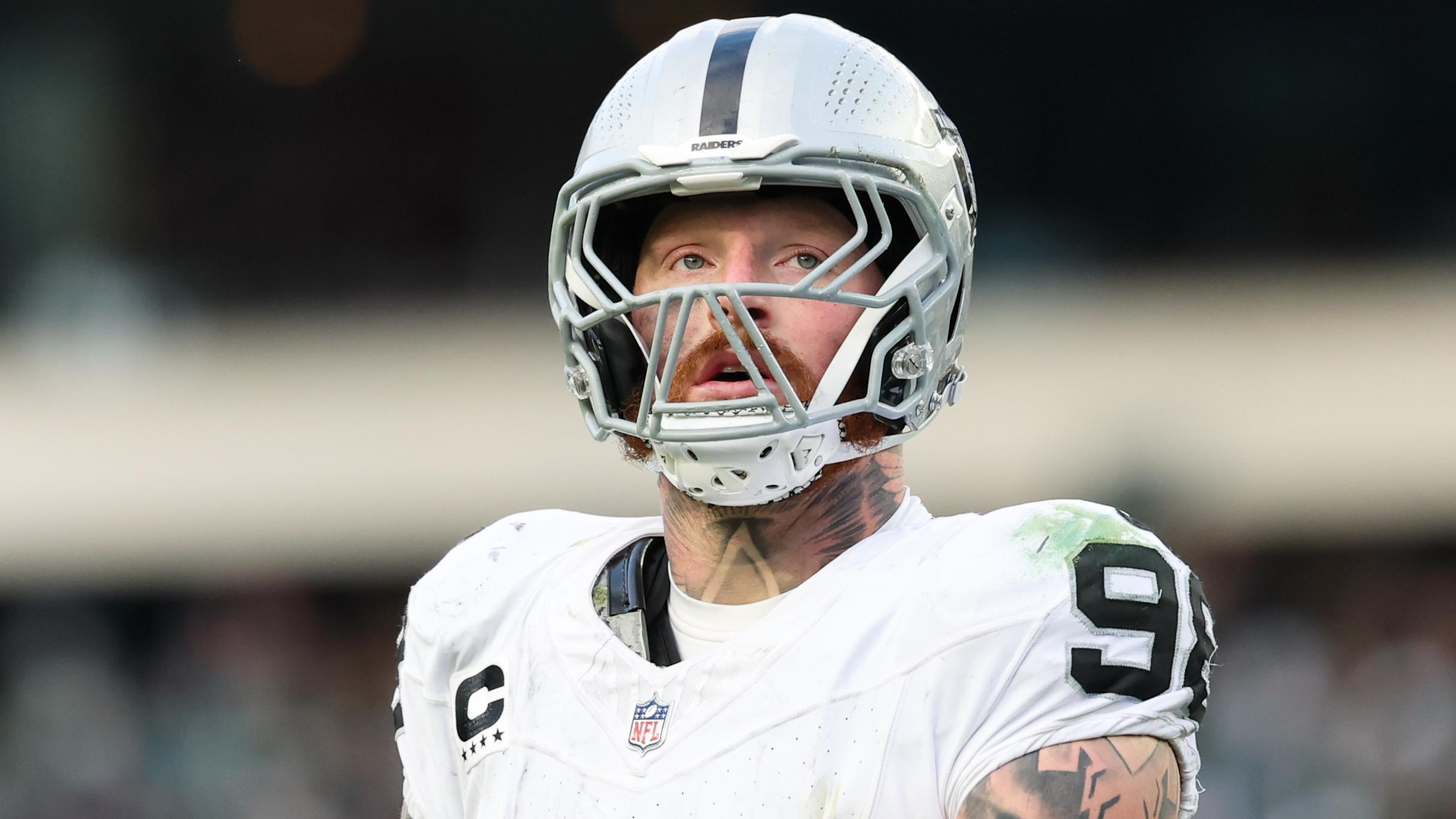 Raiders Eagles Football