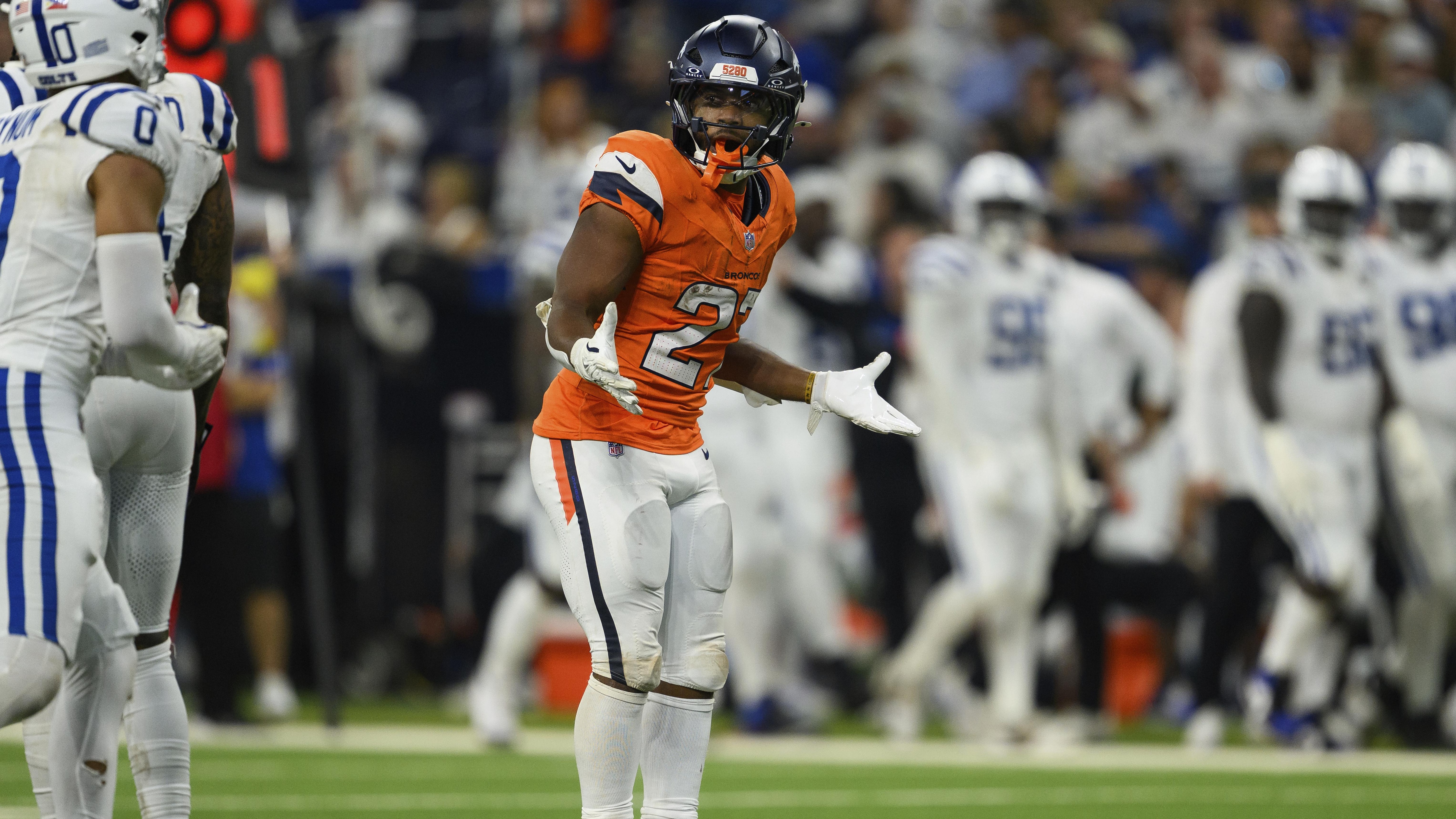 Broncos Colts Football