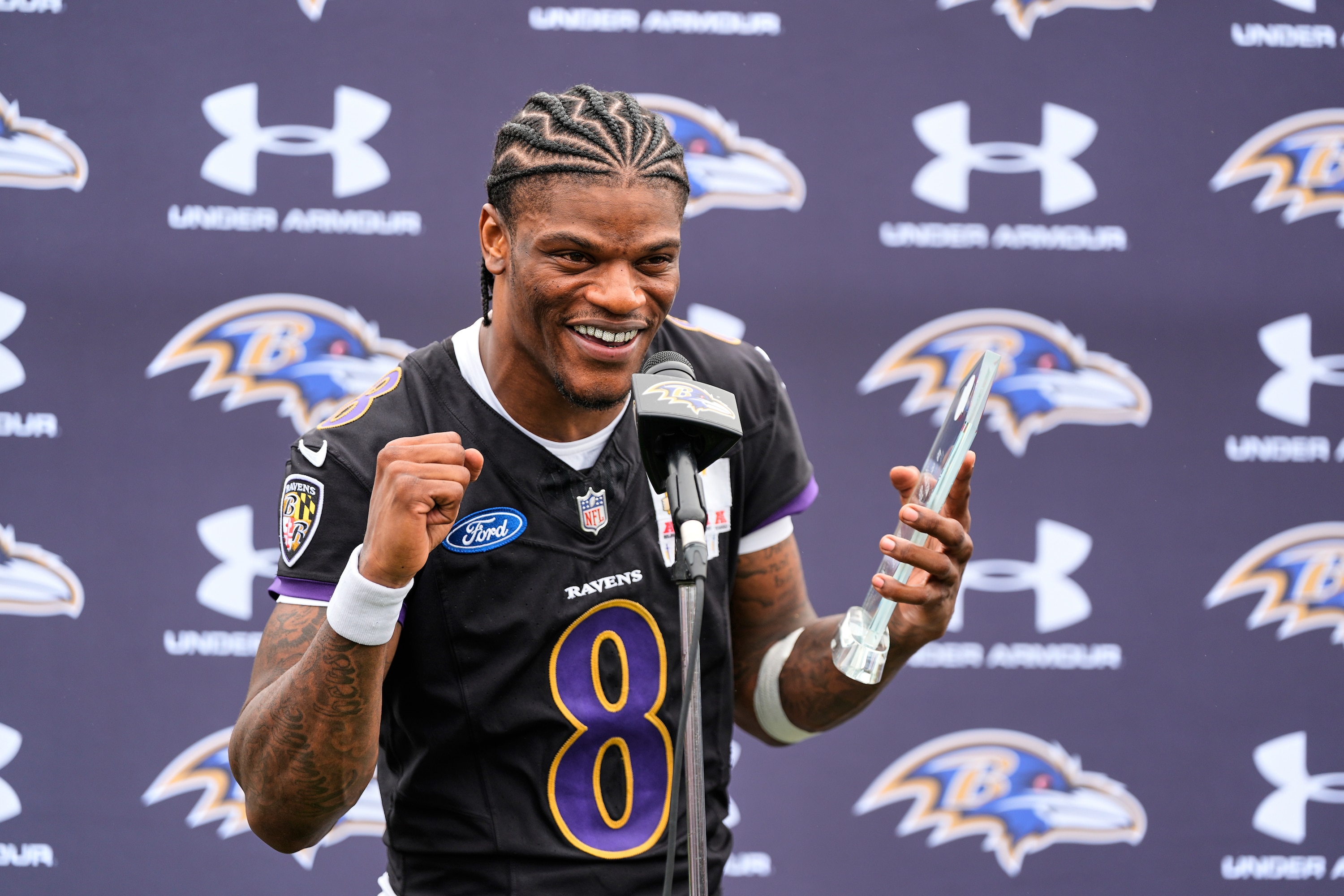Lamar Jackson Reacts to Possibly Being NFL's Highest-Paid Player on Next Contract