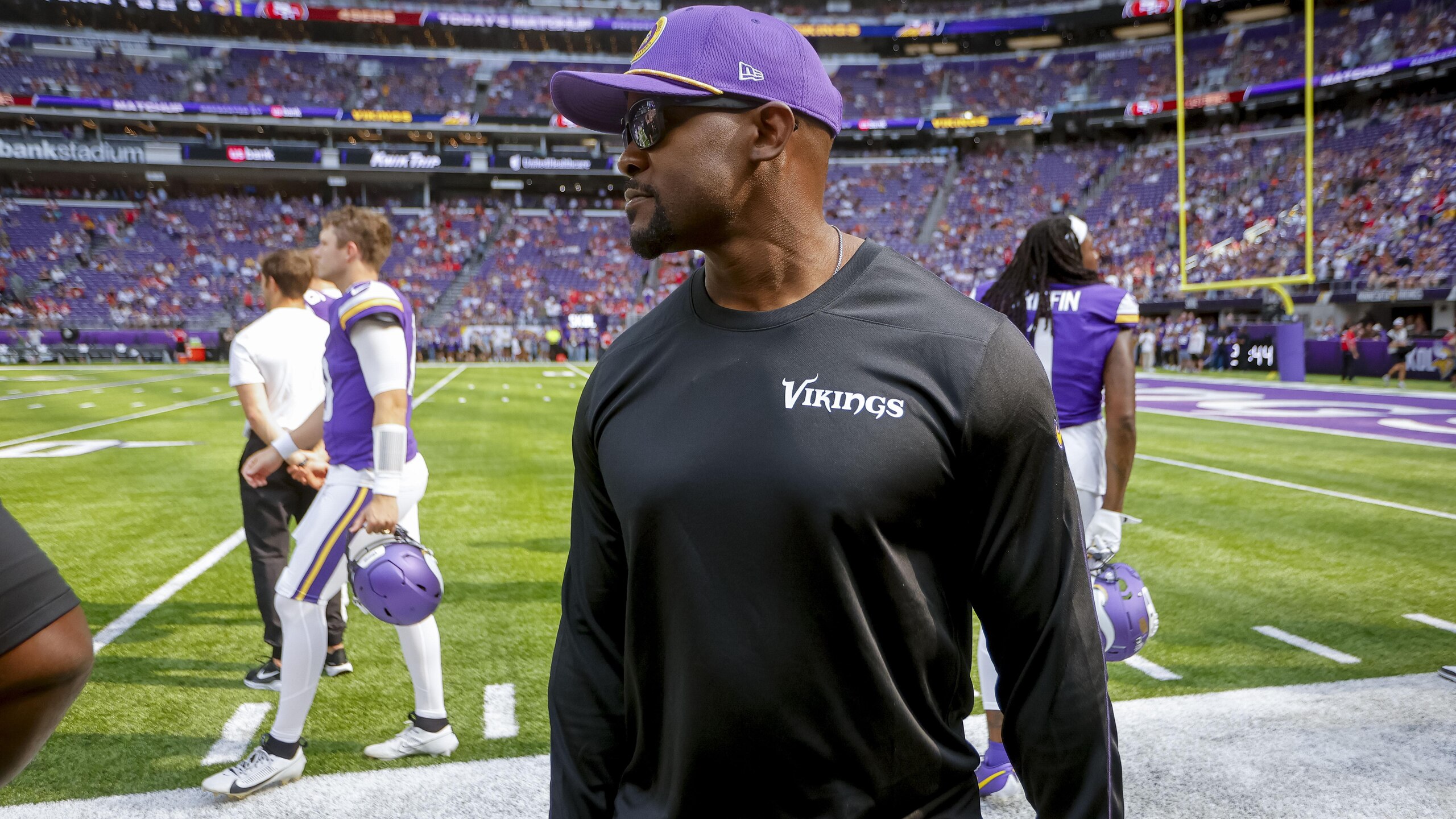 Vikings Flores Football