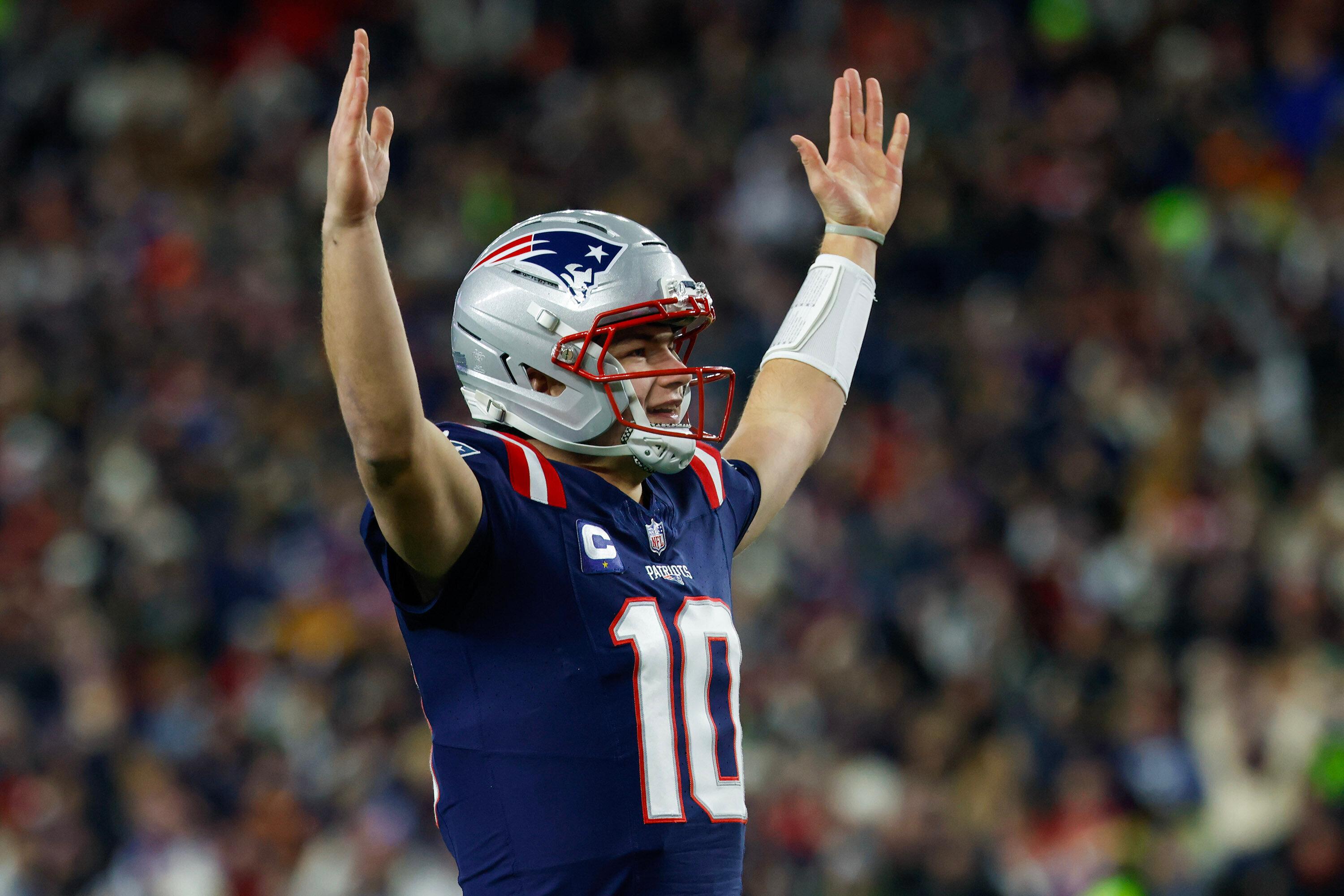 Dolphins Patriots Football