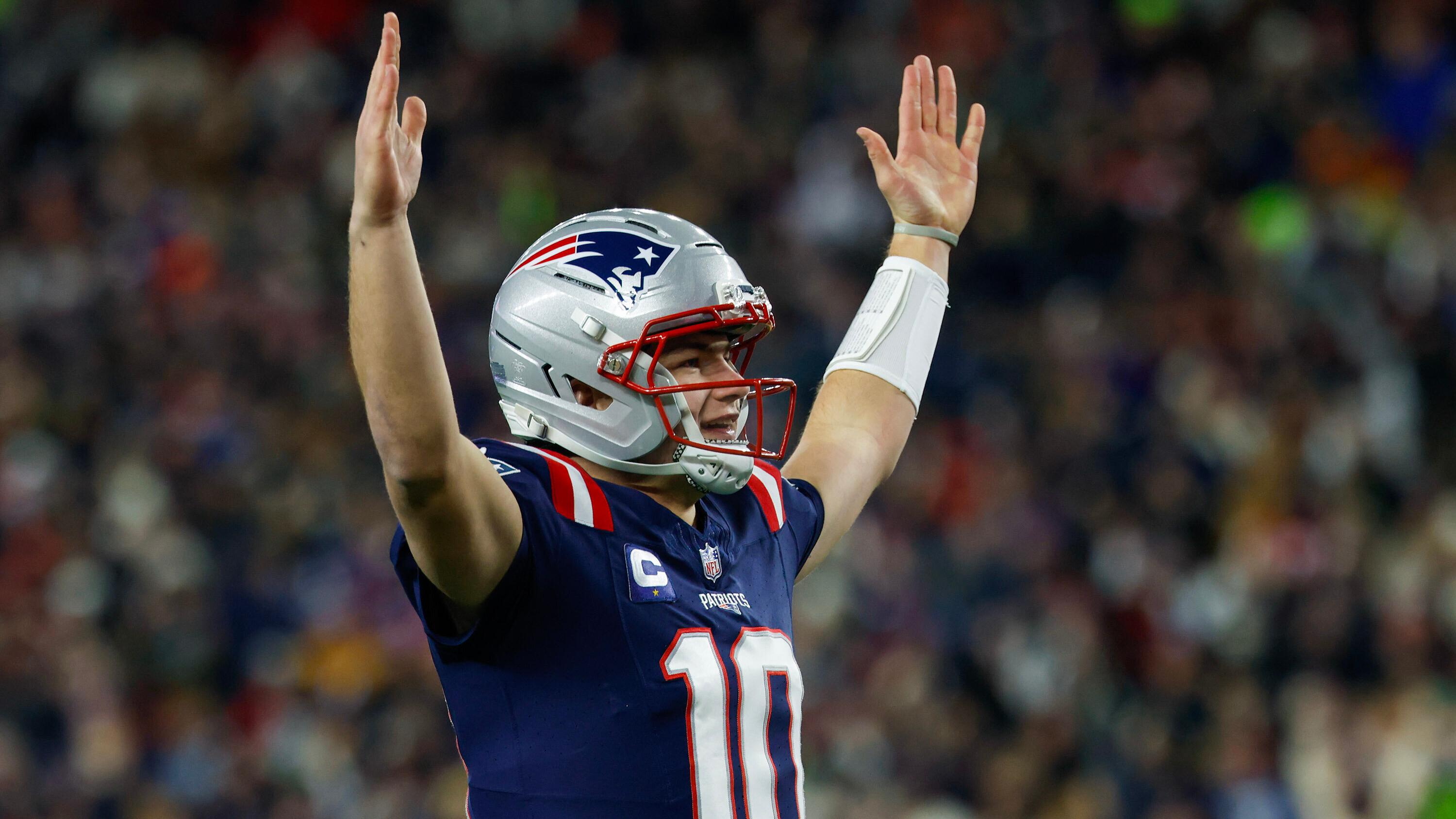 Dolphins Patriots Football