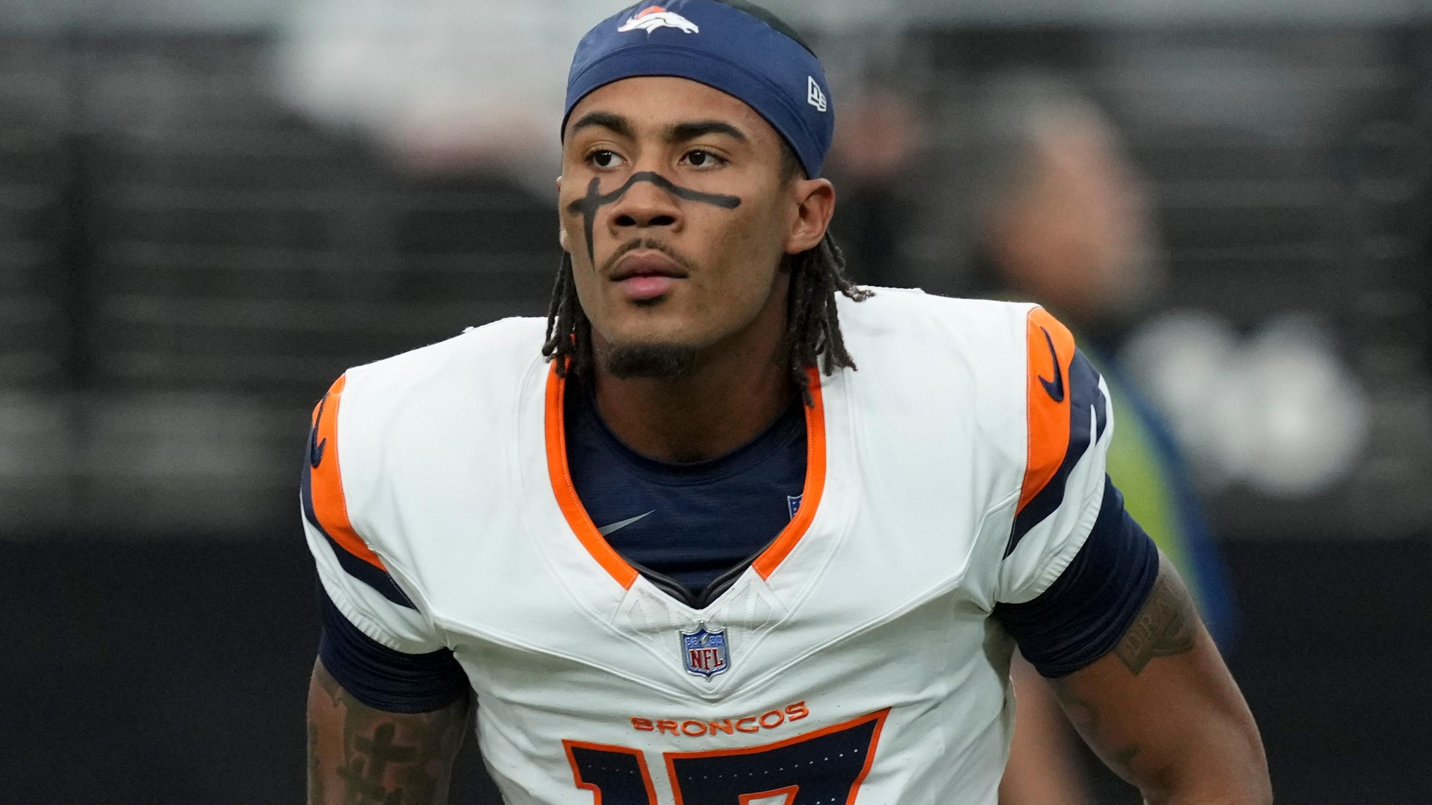 Broncos Raiders Football