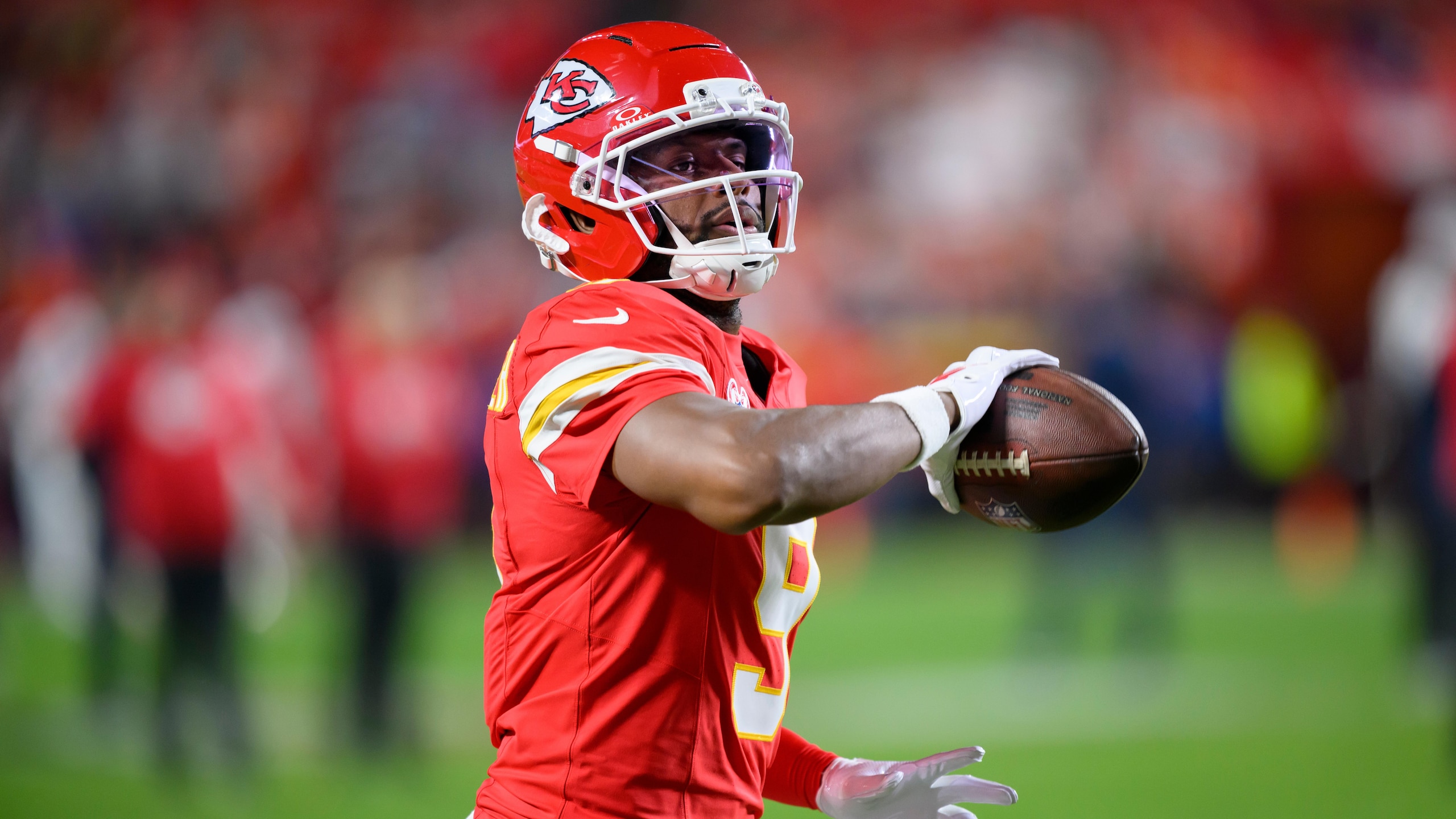 Broncos Chiefs Football