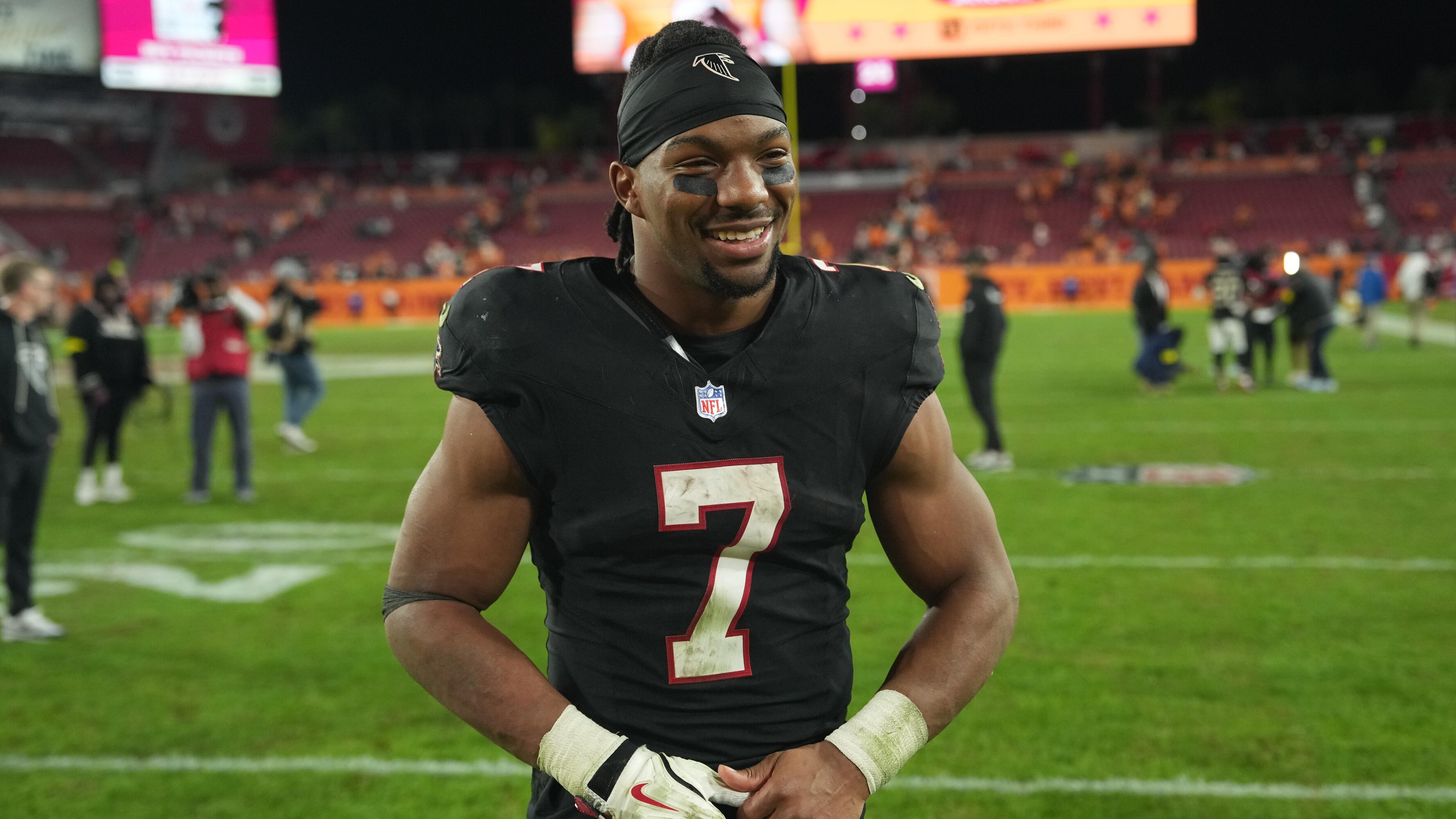 How Many Yards Does Bijan Robinson Need to Break Chris Johnson's NFL Scrimmage Record?