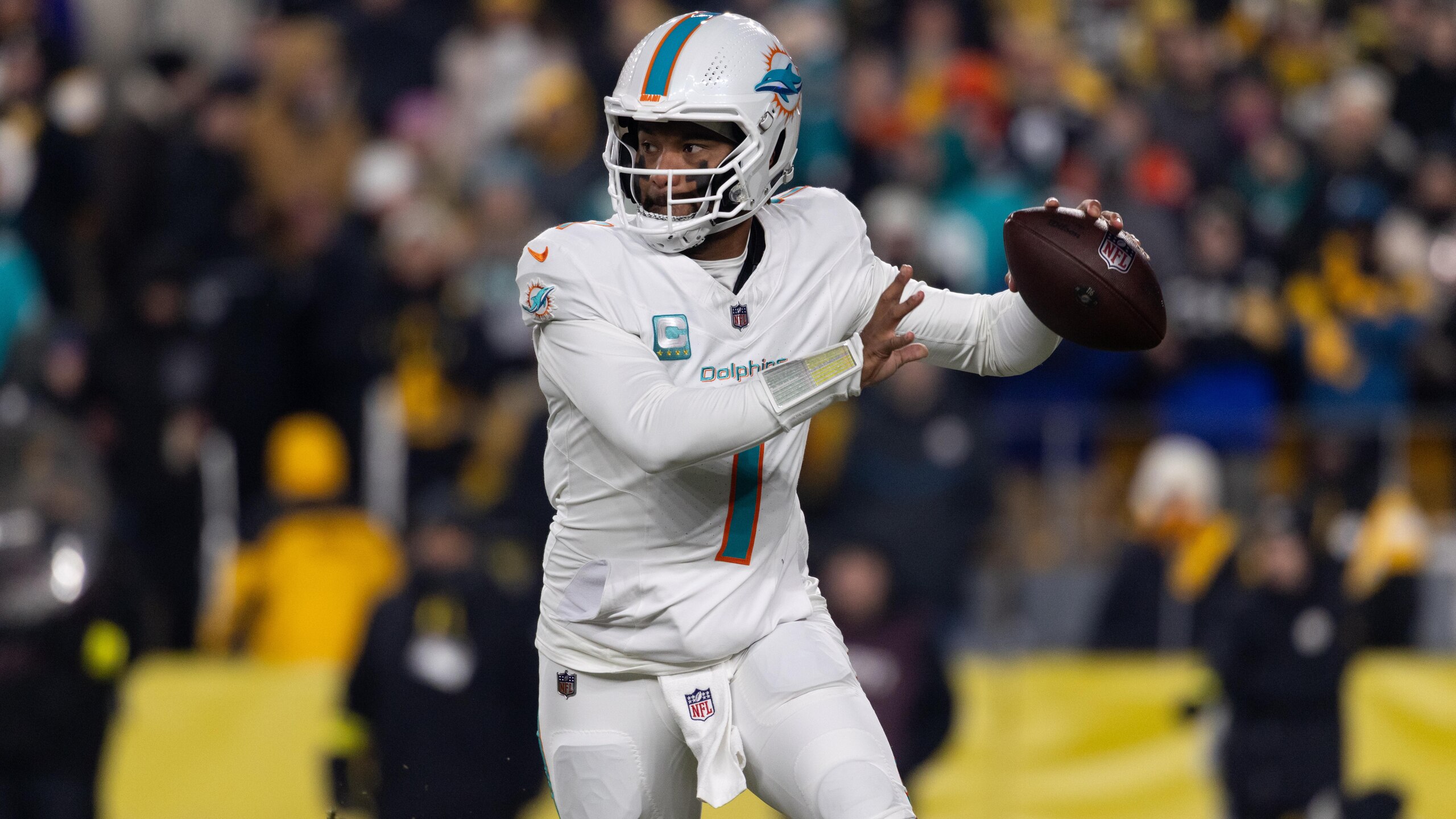 Dolphins Steelers Football