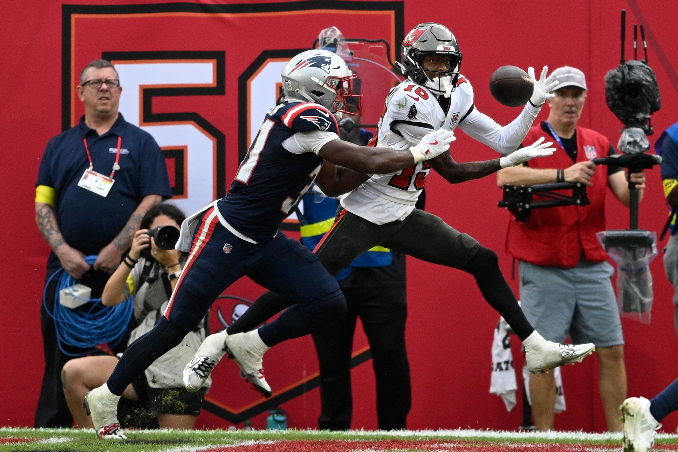 Patriots Buccaneers Football