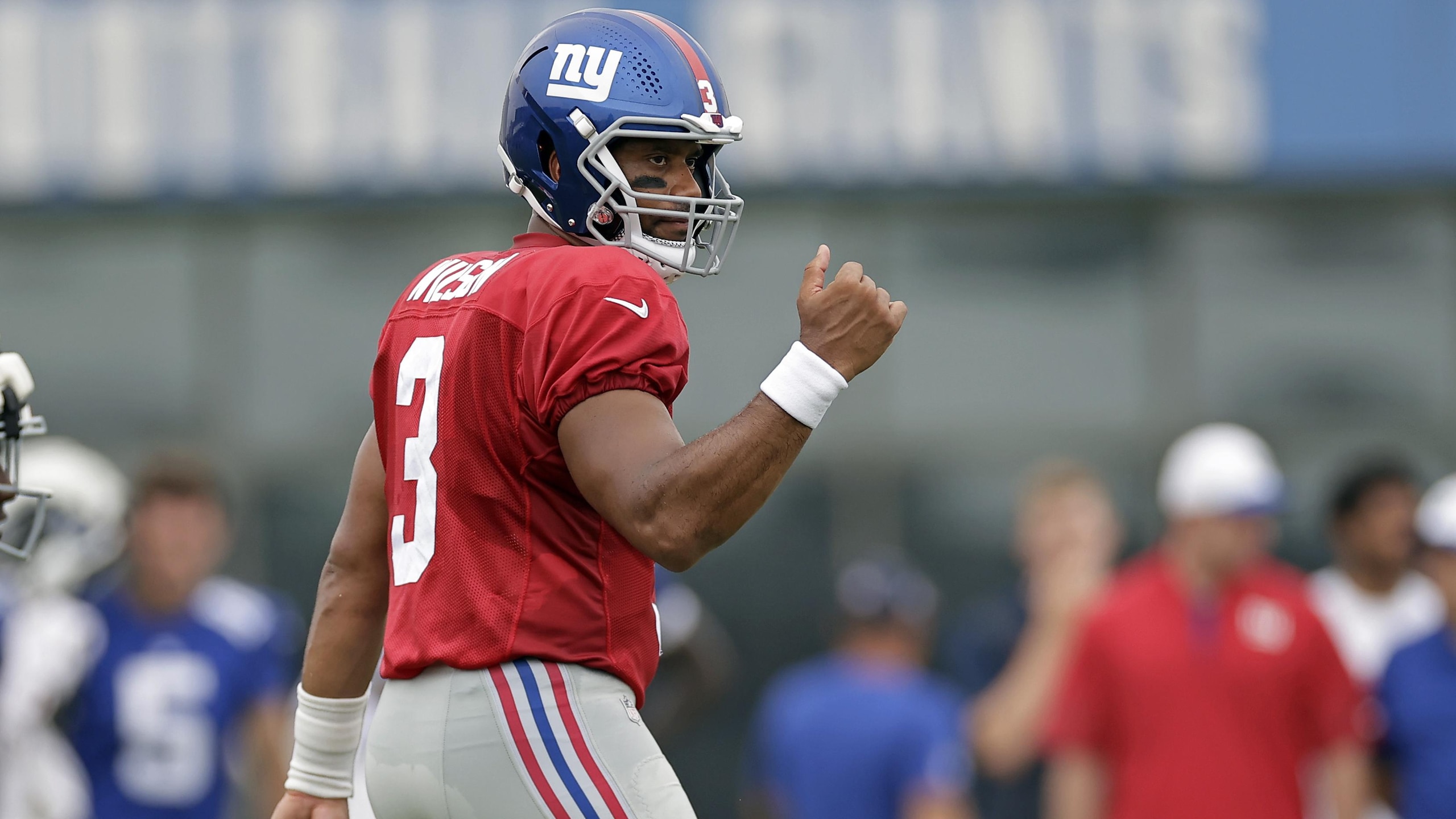 Giants Camp Football