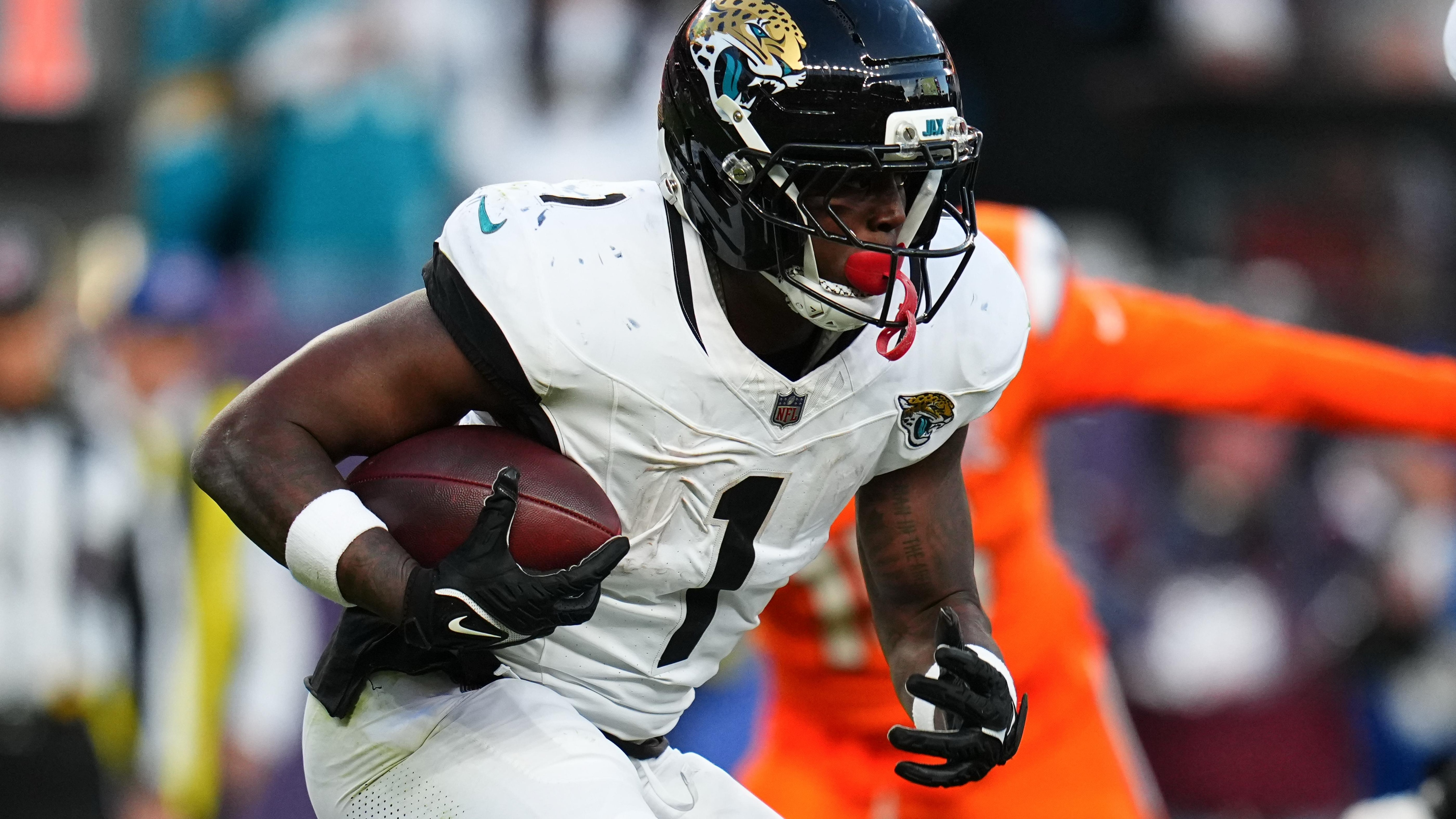 Jaguars Broncos Football