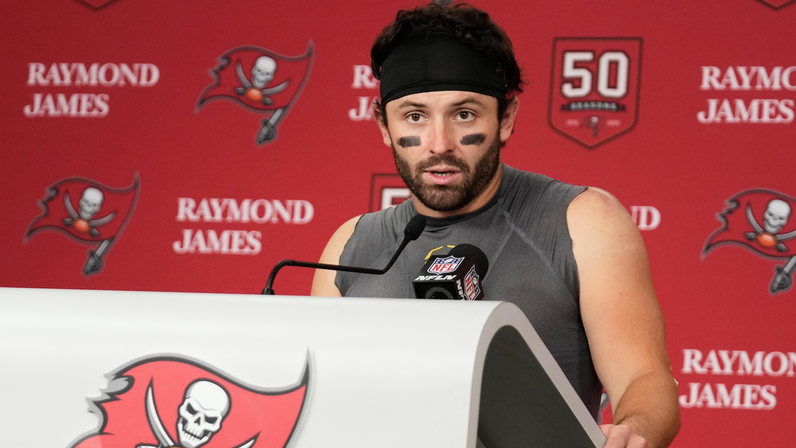 49ers Buccaneers Football