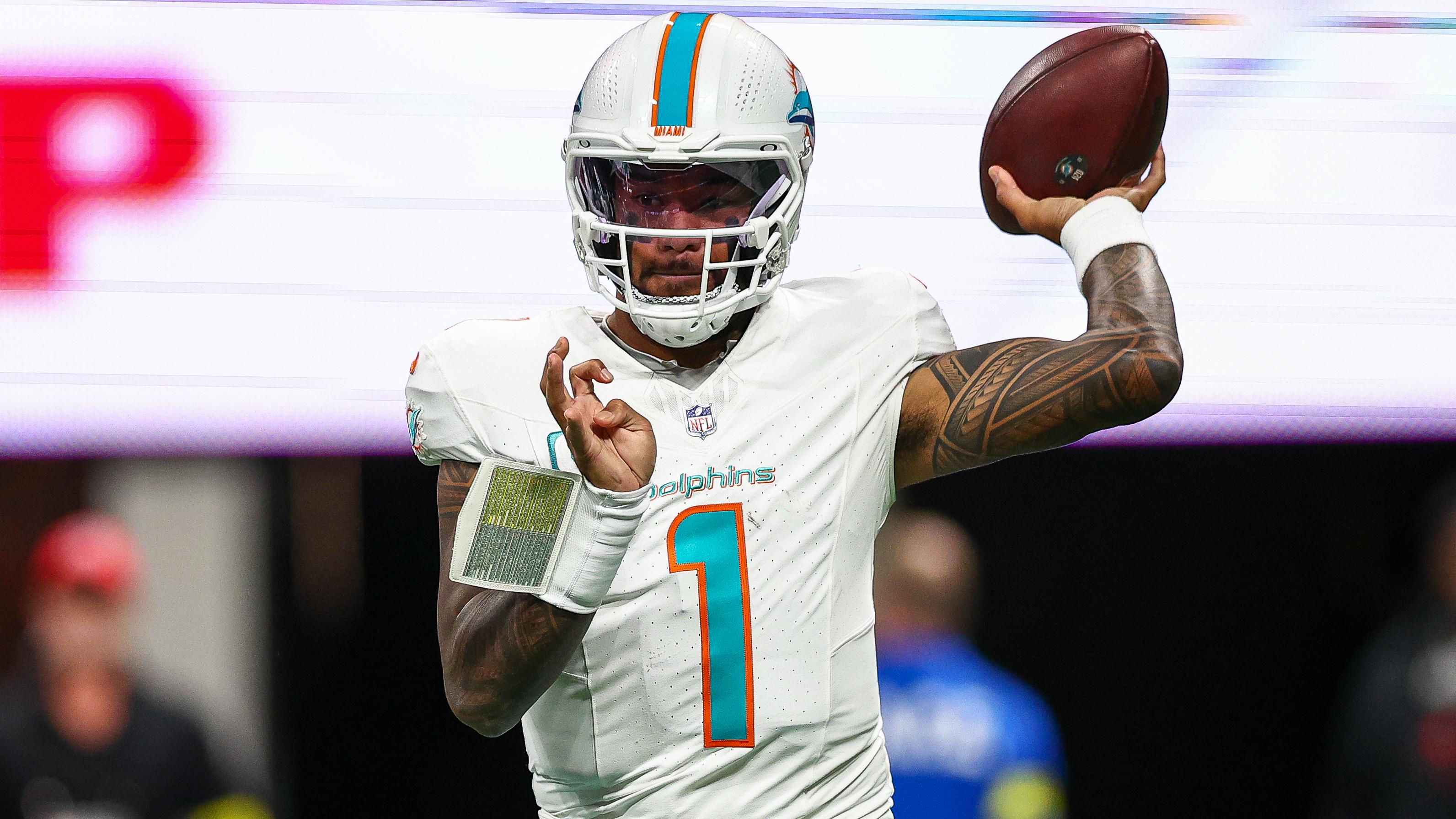 Dolphins Falcons Football